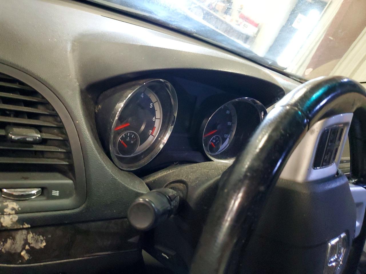 2011 Dodge Grand Caravan Crew Black vin: 2D4RN5DG8BR660893