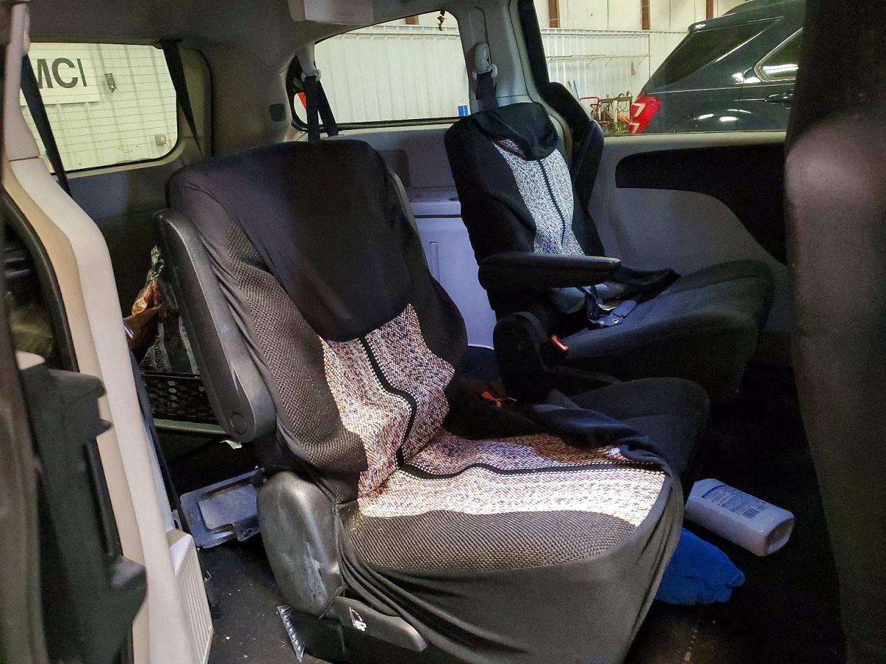 2011 Dodge Grand Caravan Crew Black vin: 2D4RN5DG8BR660893