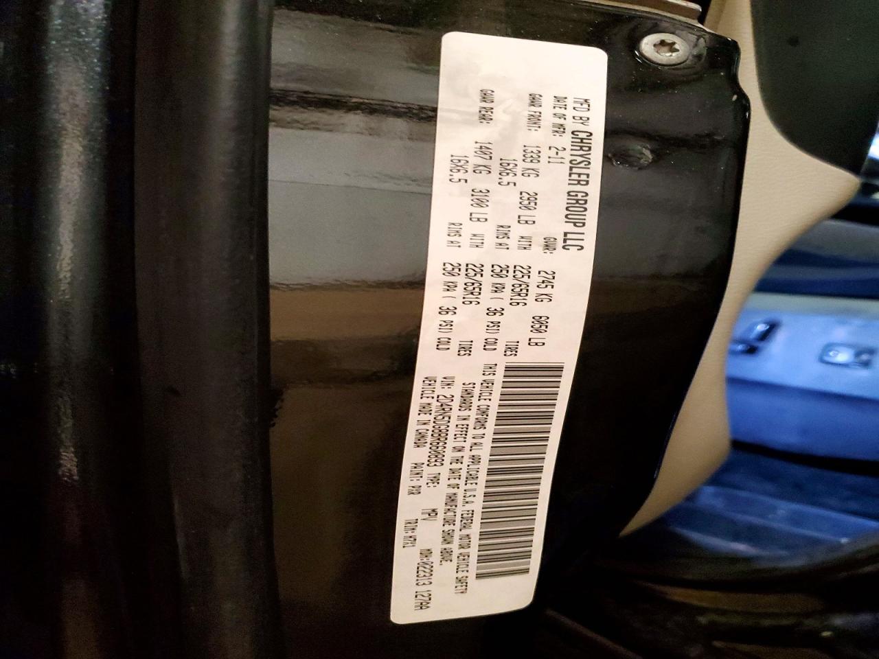2011 Dodge Grand Caravan Crew Black vin: 2D4RN5DG8BR660893