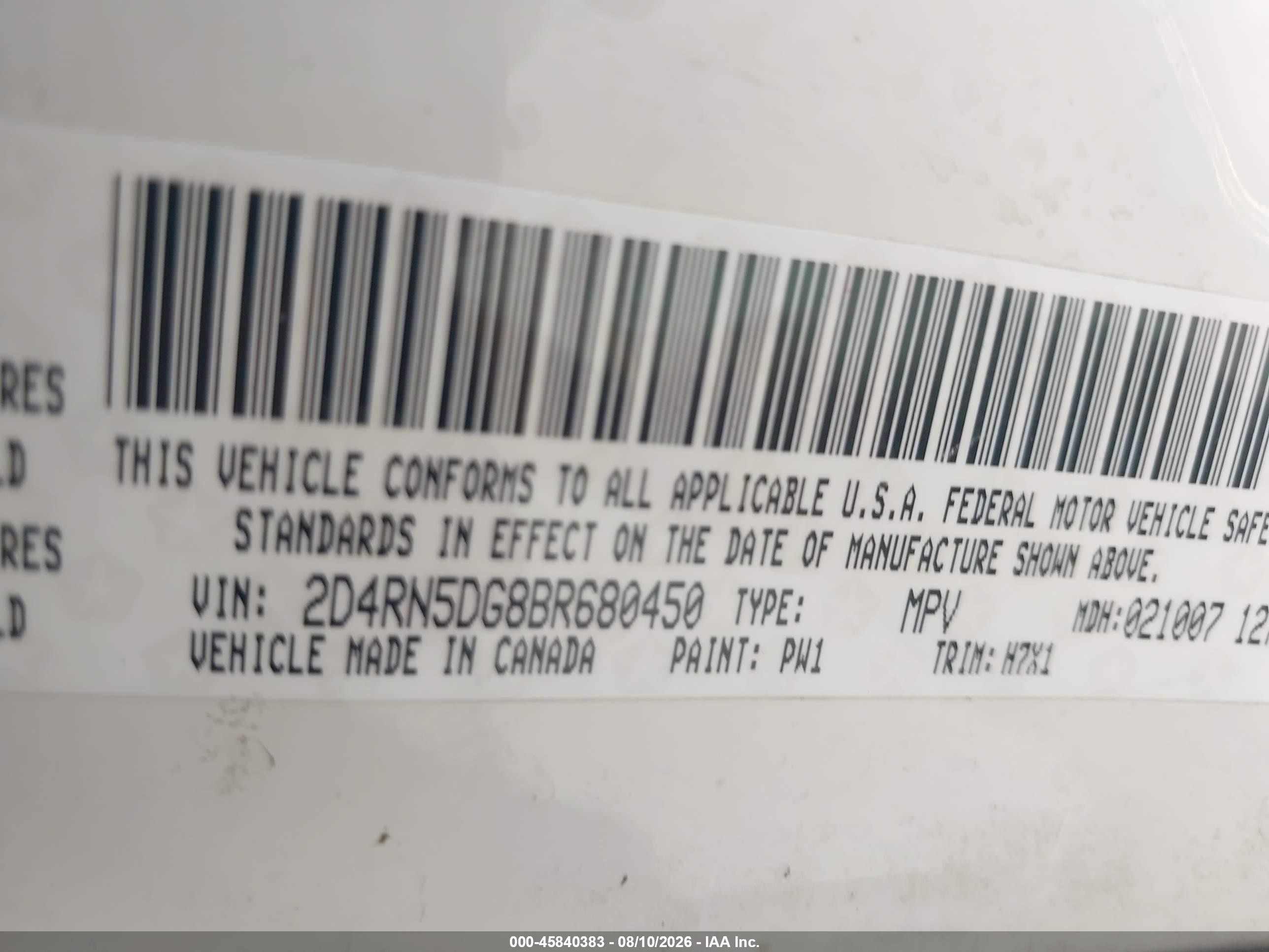 2011 Dodge Grand Caravan Crew White vin: 2D4RN5DG8BR680450