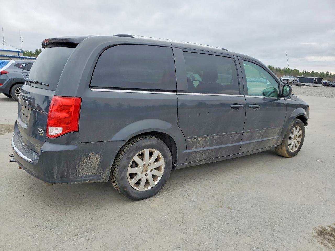 2011 Dodge Grand Caravan Crew Charcoal vin: 2D4RN5DG8BR720977