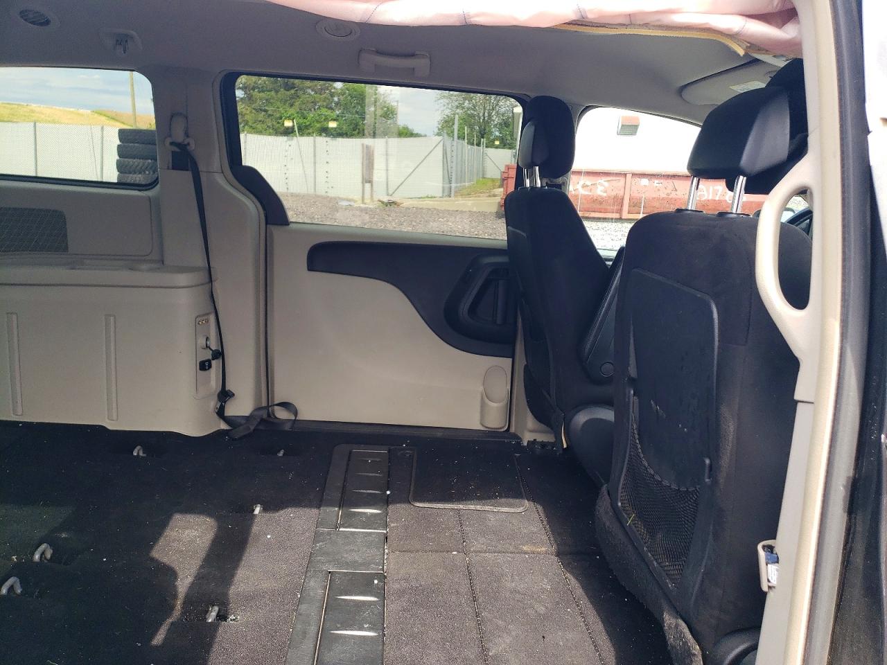 2011 Dodge Grand Caravan Crew Black vin: 2D4RN5DG9BR767581