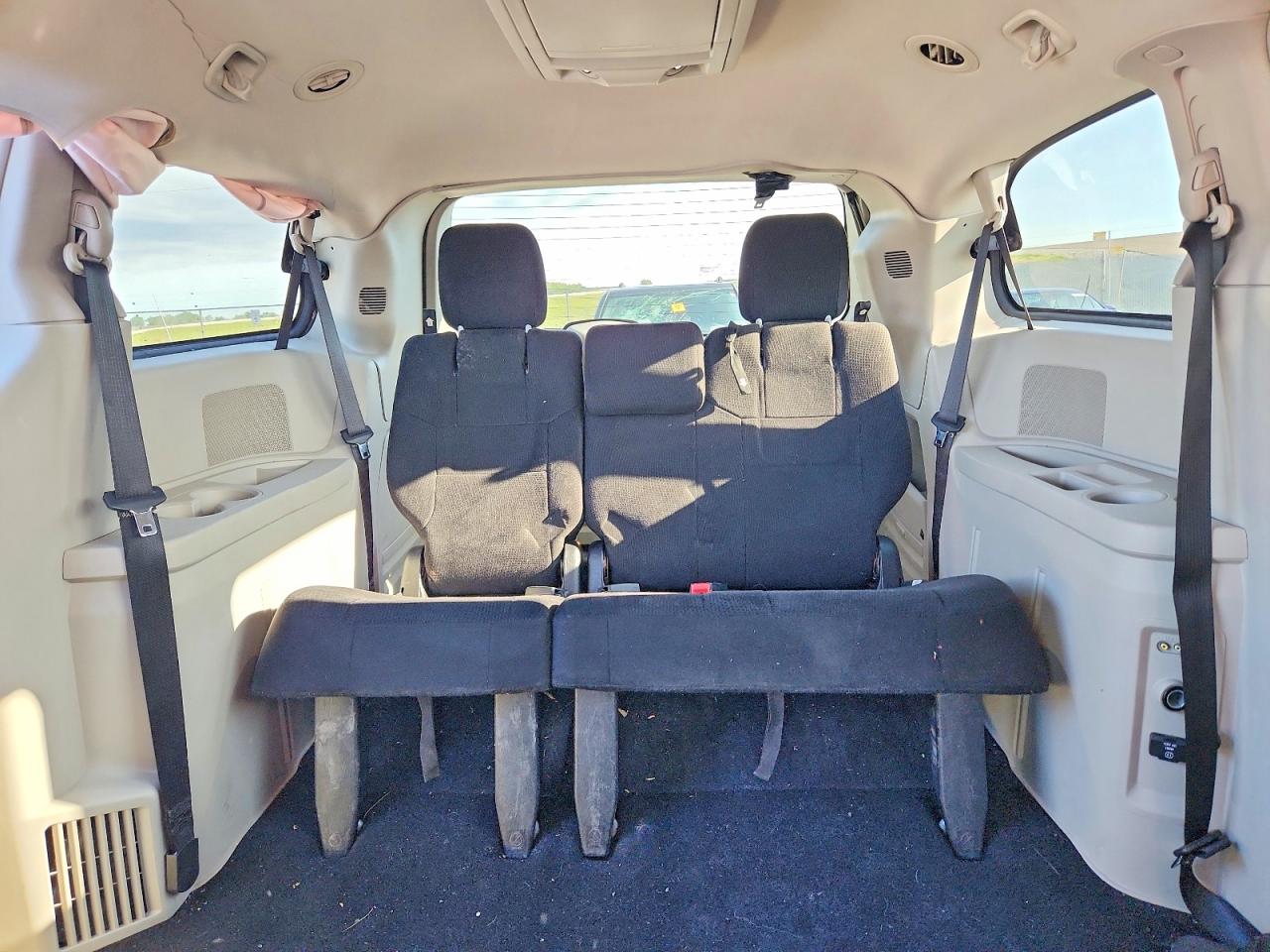 2011 Dodge Grand Caravan Crew Black vin: 2D4RN5DG9BR767581