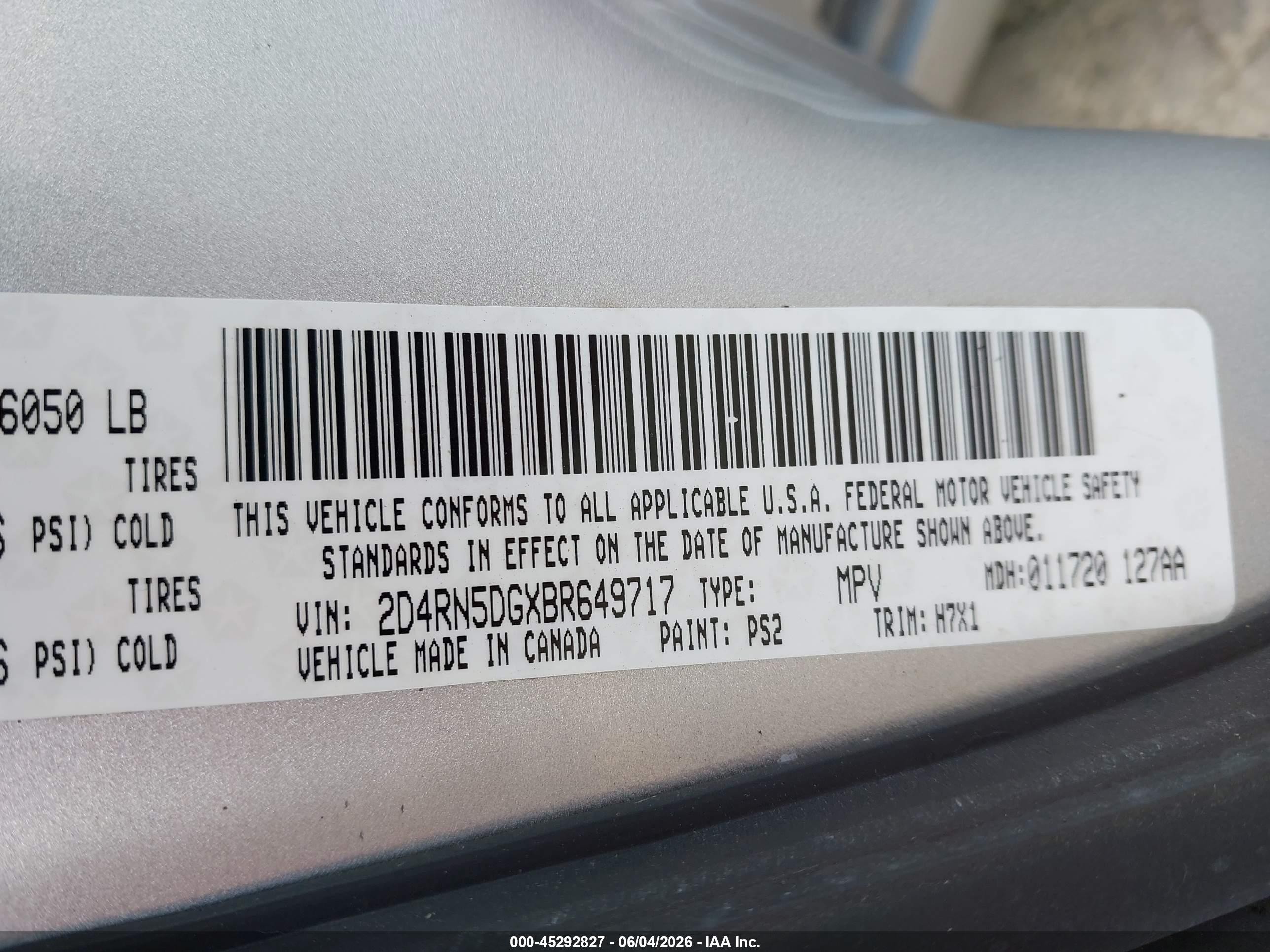 2011 Dodge Grand Caravan Crew Silver vin: 2D4RN5DGXBR649717