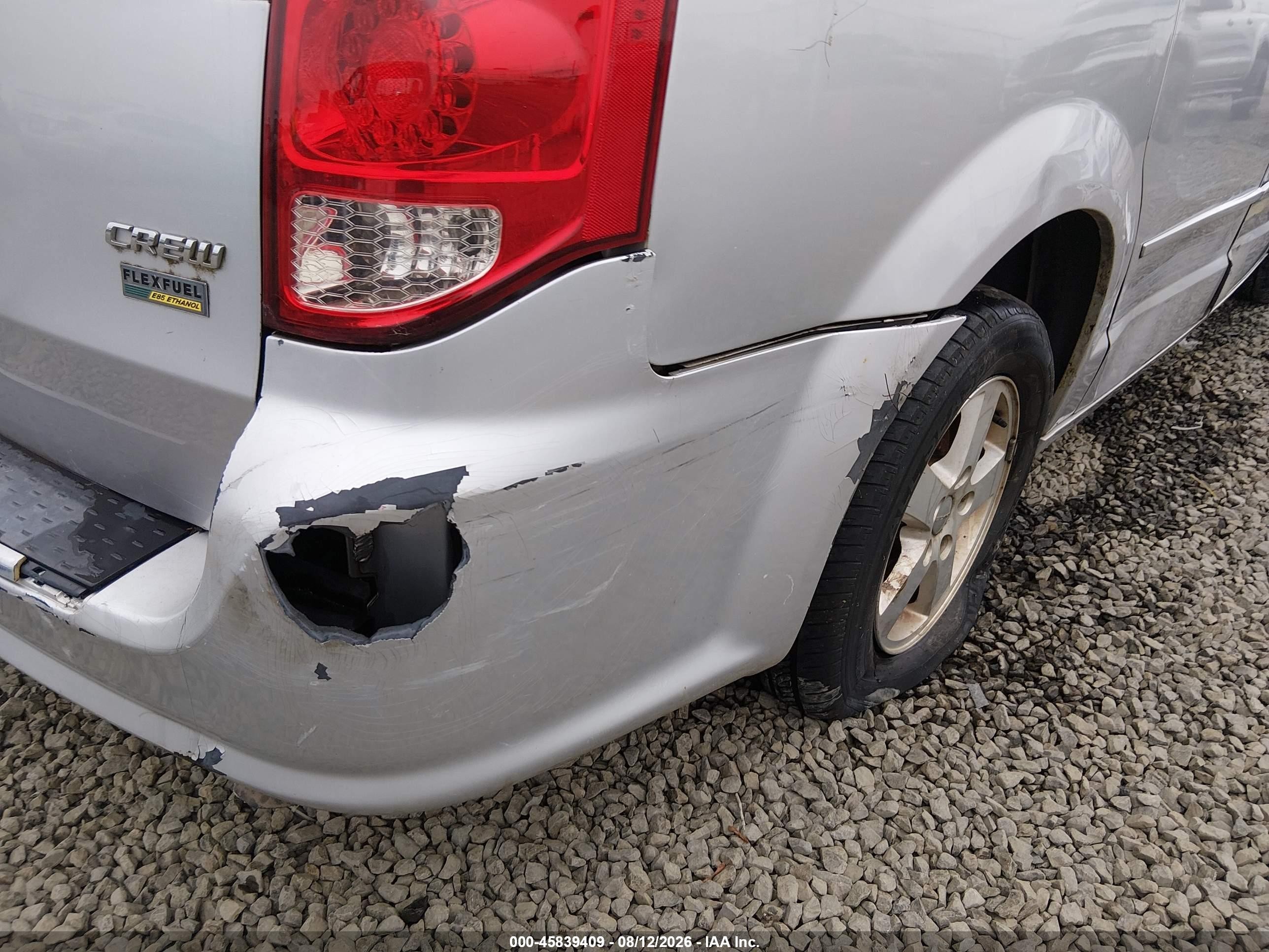 2011 Dodge Grand Caravan Crew Silver vin: 2D4RN5DGXBR661351