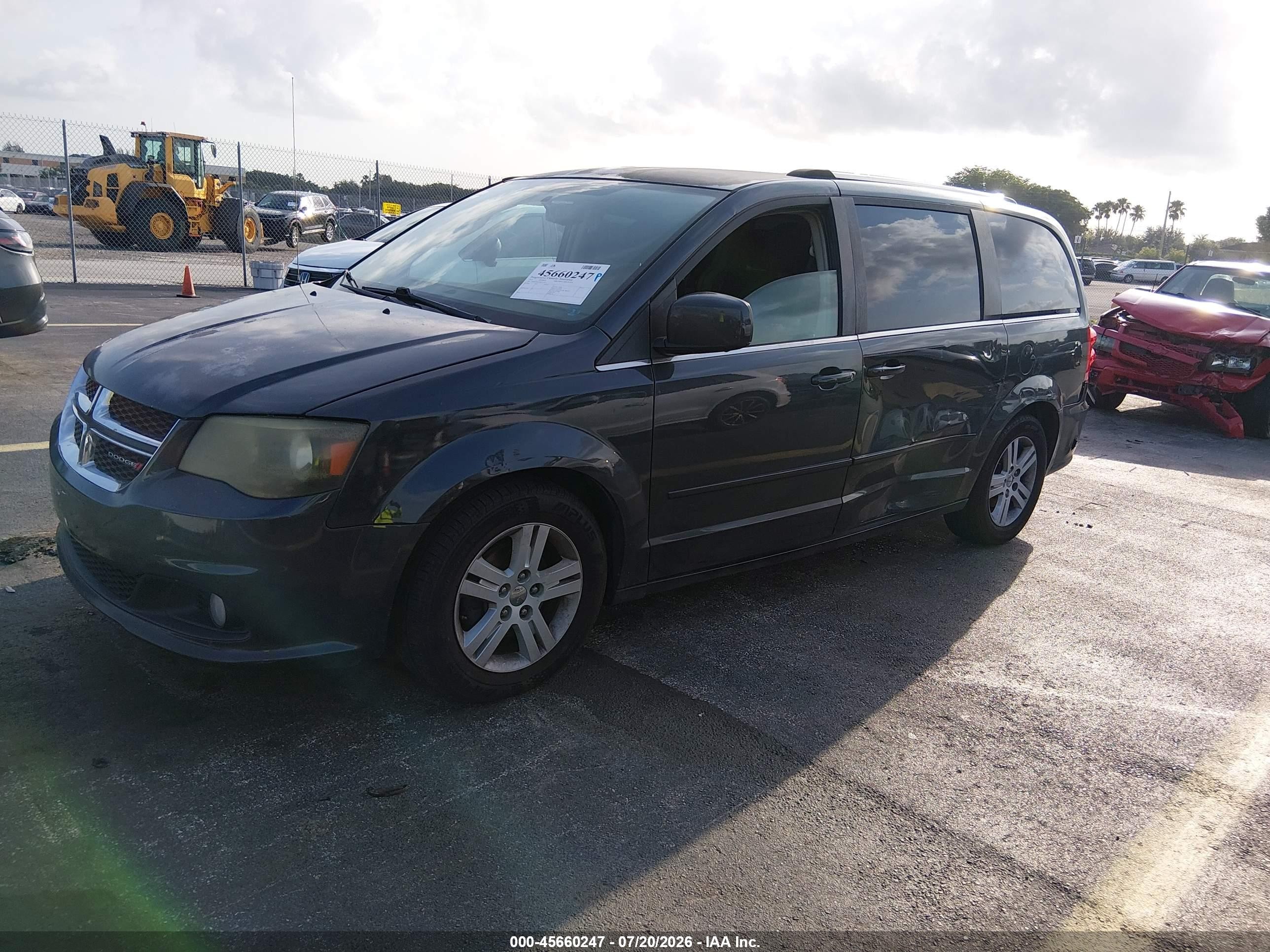 2011 Dodge Grand Caravan Crew Серый vin: 2D4RN5DGXBR711813