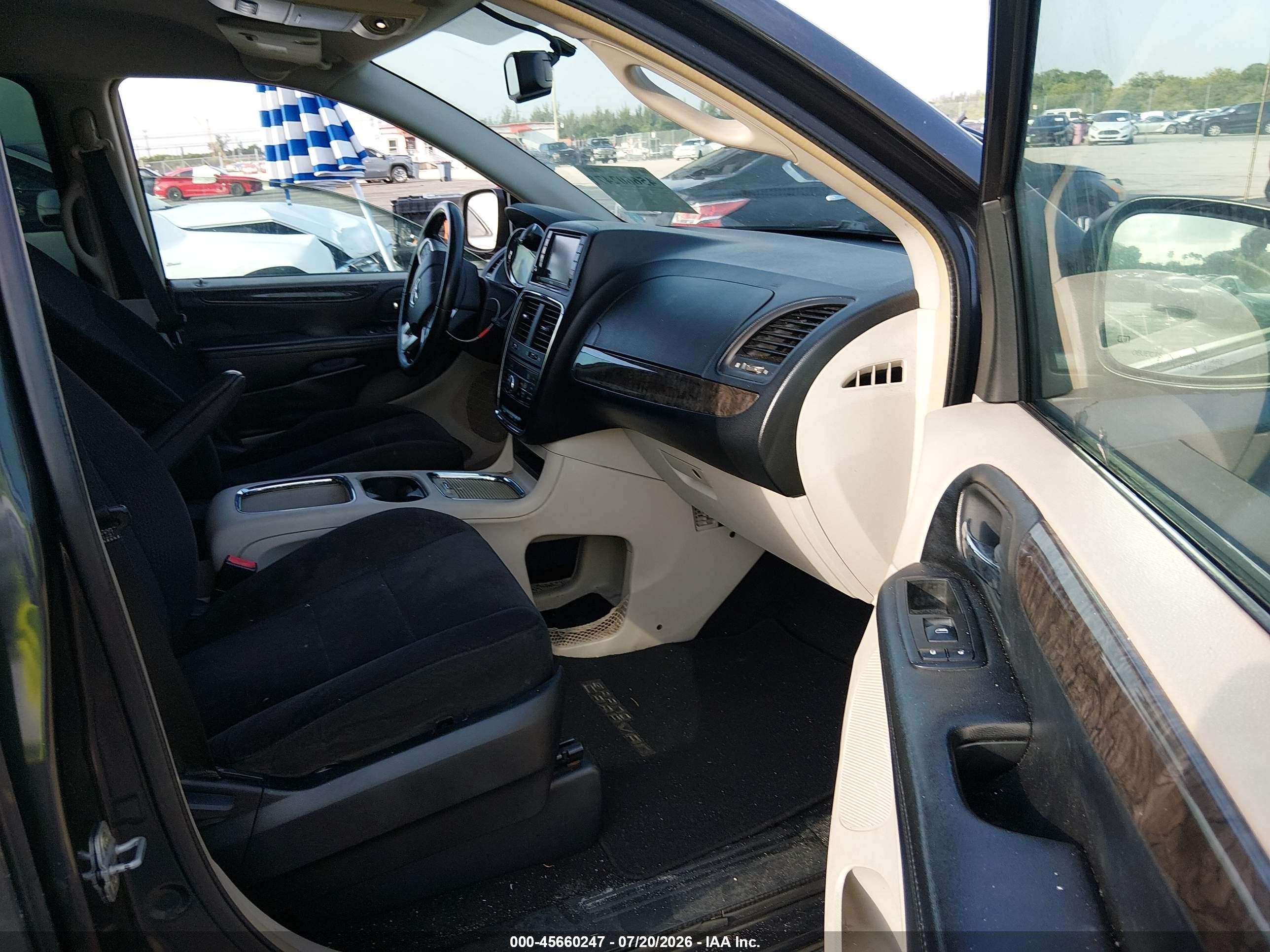 2011 Dodge Grand Caravan Crew Серый vin: 2D4RN5DGXBR711813