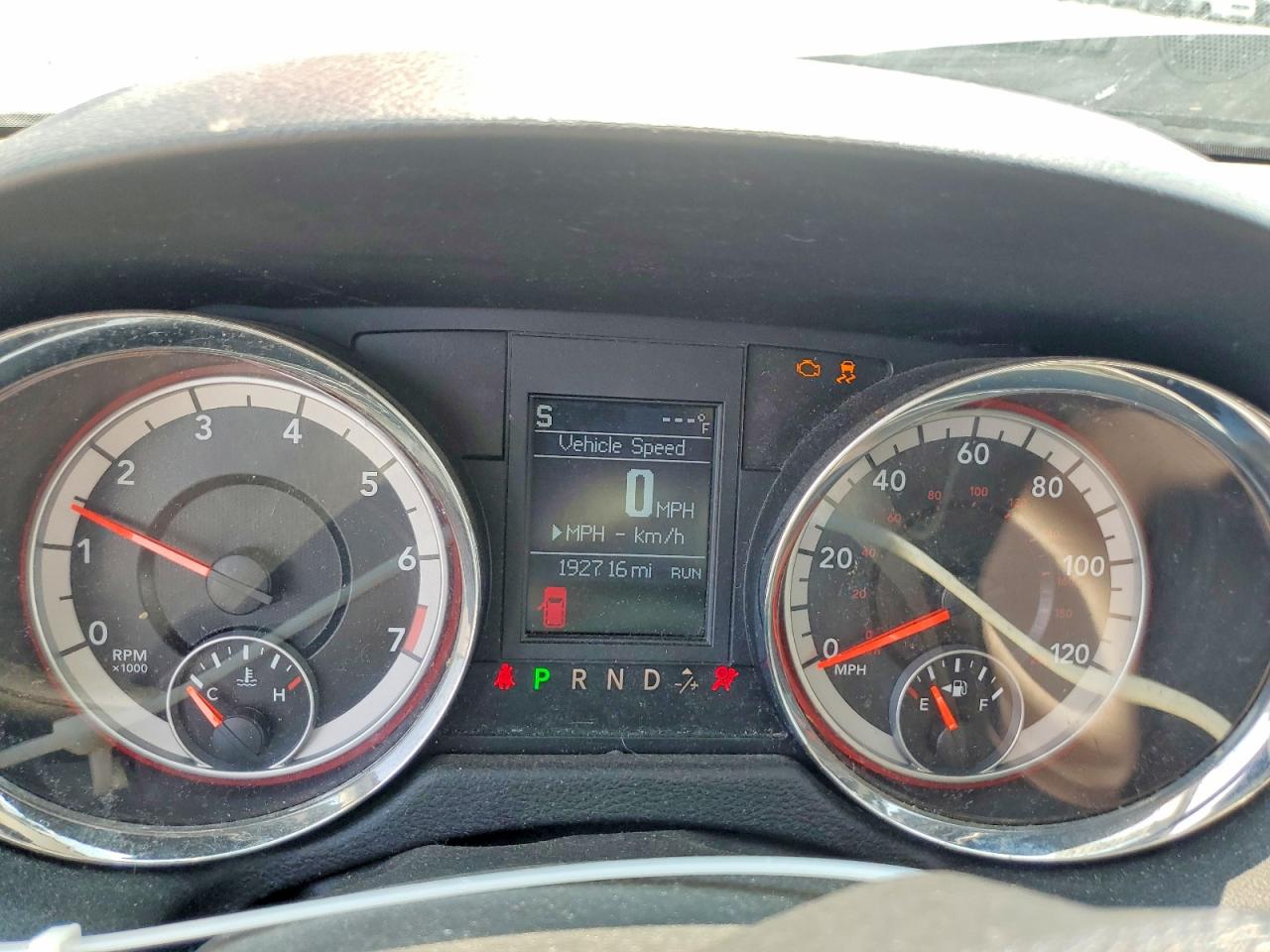 2011 Dodge Grand Caravan Crew Silver vin: 2D4RN5DGXBR743922