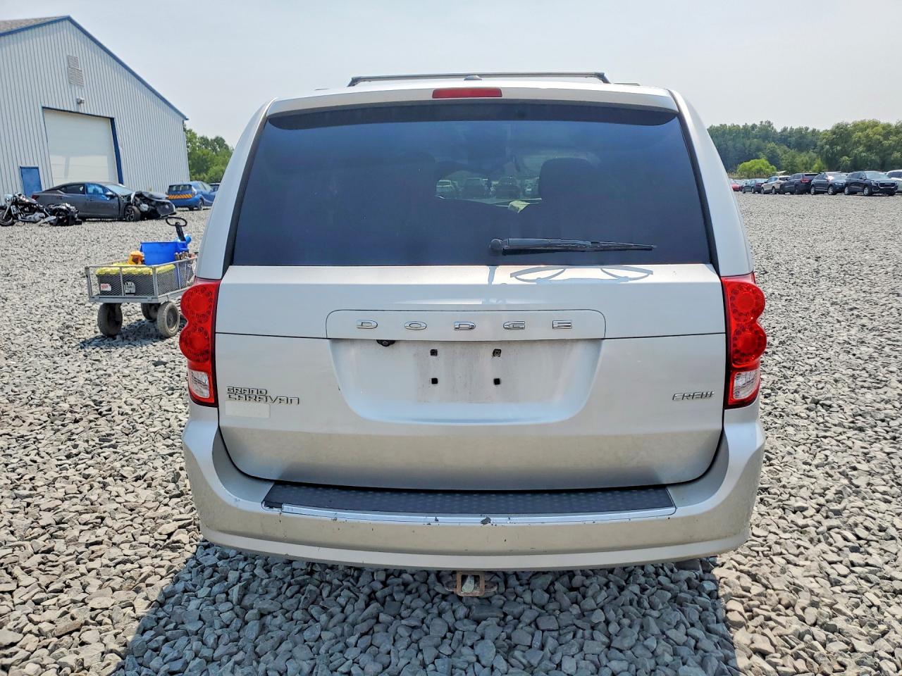 2011 Dodge Grand Caravan Crew Silver vin: 2D4RN5DGXBR743922