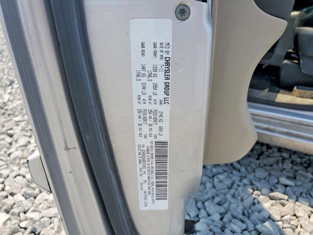 2011 Dodge Grand Caravan Crew Silver vin: 2D4RN5DGXBR743922