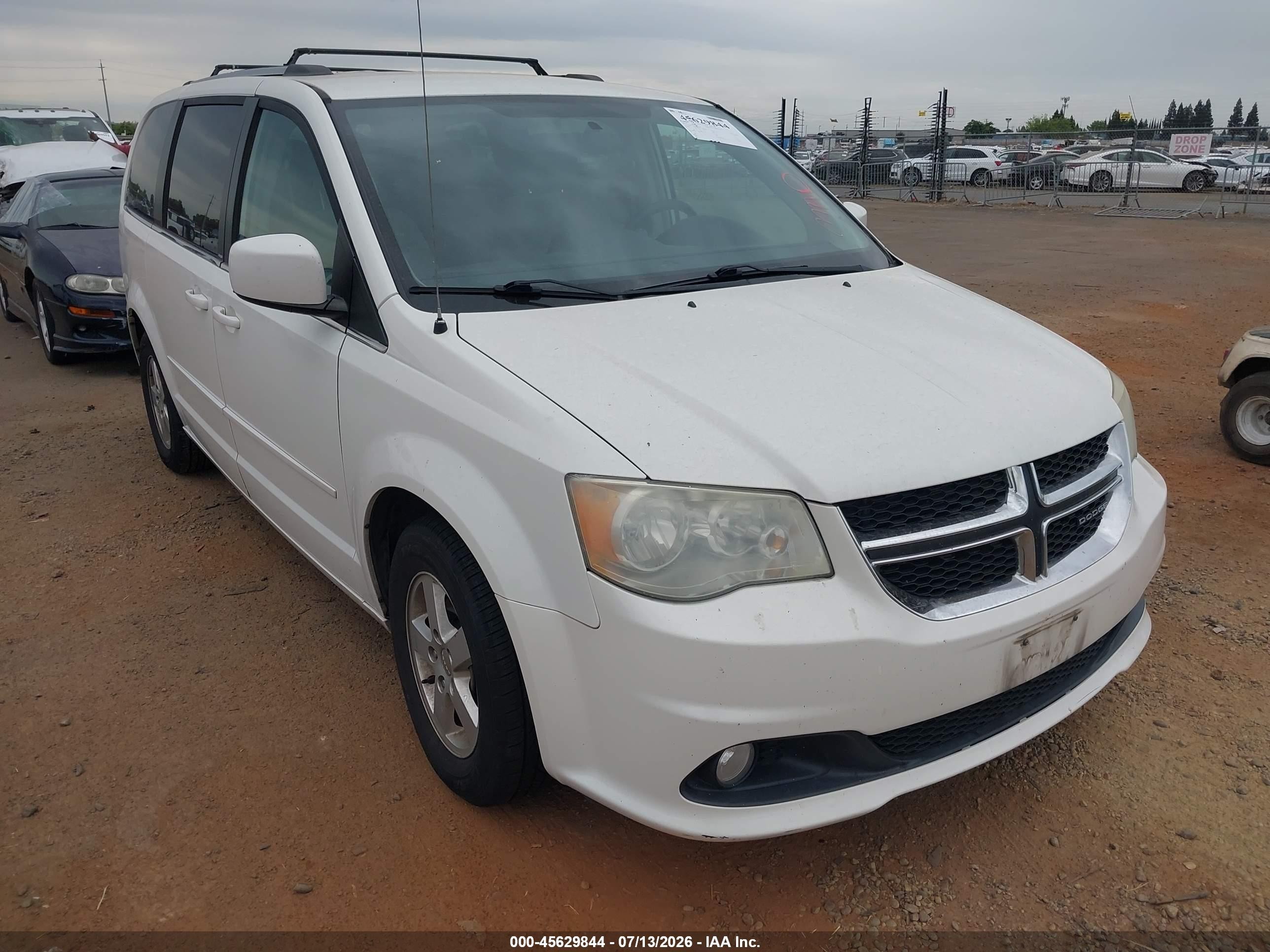 2011 Dodge Grand Caravan Crew White vin: 2D4RN5DGXBR755245