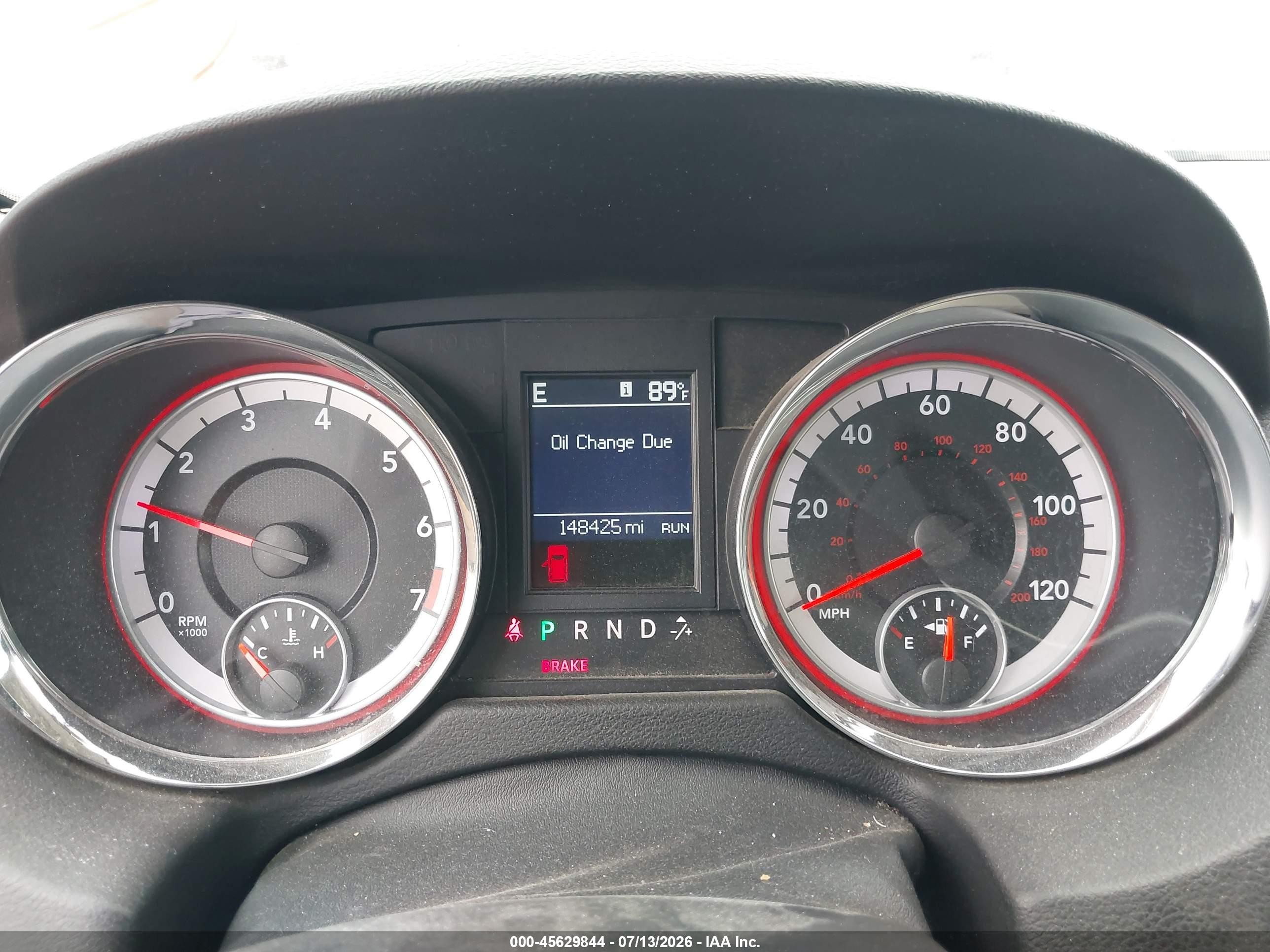 2011 Dodge Grand Caravan Crew White vin: 2D4RN5DGXBR755245