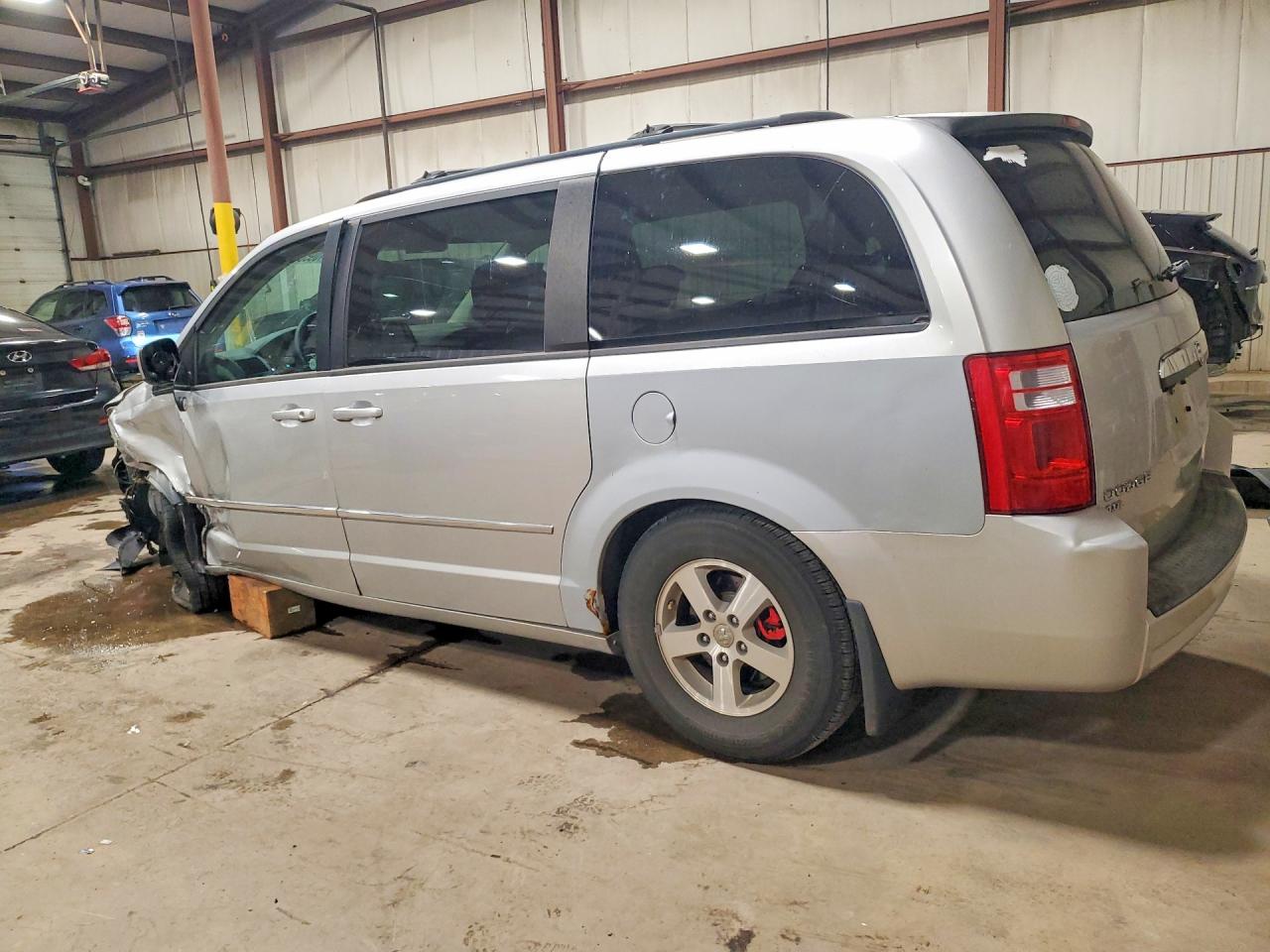 2010 Dodge Grand Caravan Sxt Gray vin: 2D4RN5DX1AR126388