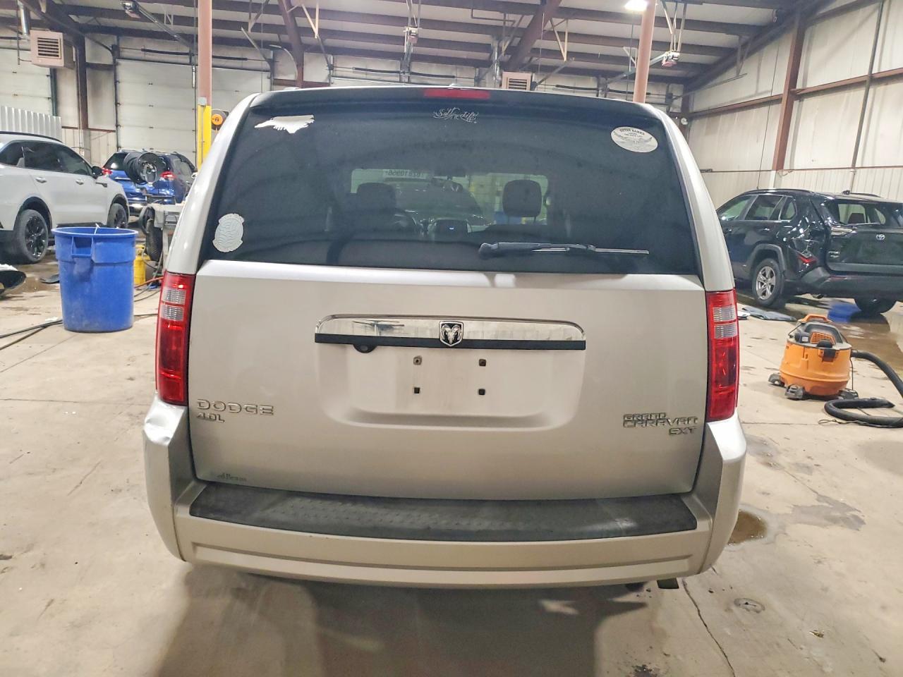 2010 Dodge Grand Caravan Sxt Gray vin: 2D4RN5DX1AR126388