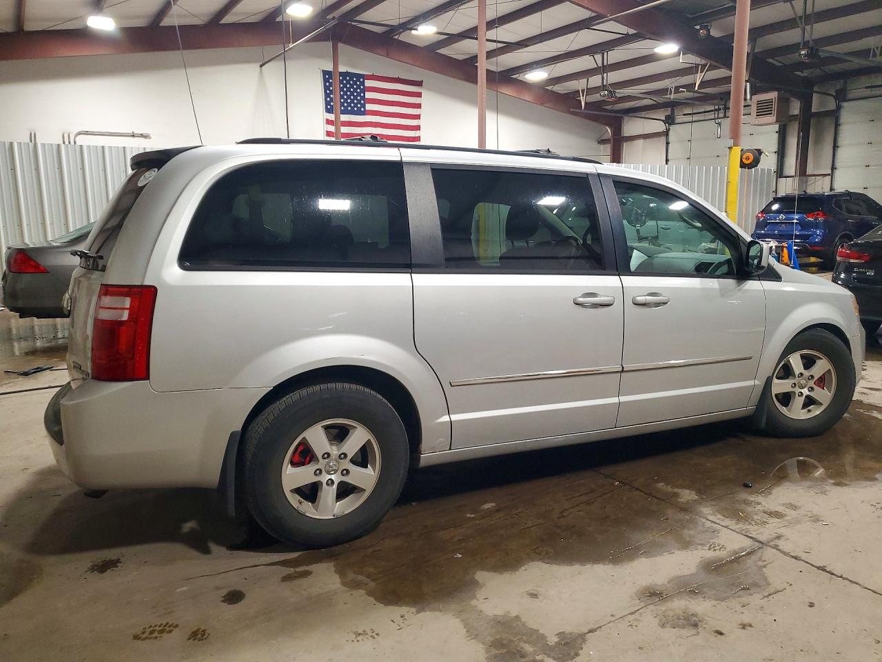 2010 Dodge Grand Caravan Sxt Gray vin: 2D4RN5DX1AR126388