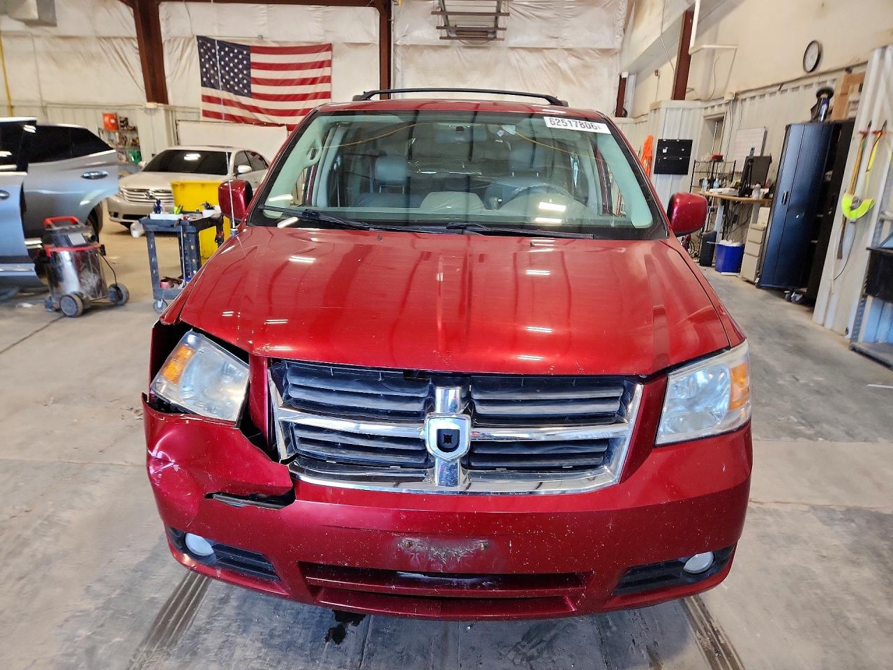 2010 Dodge Grand Caravan Sxt Red vin: 2D4RN5DX3AR124853