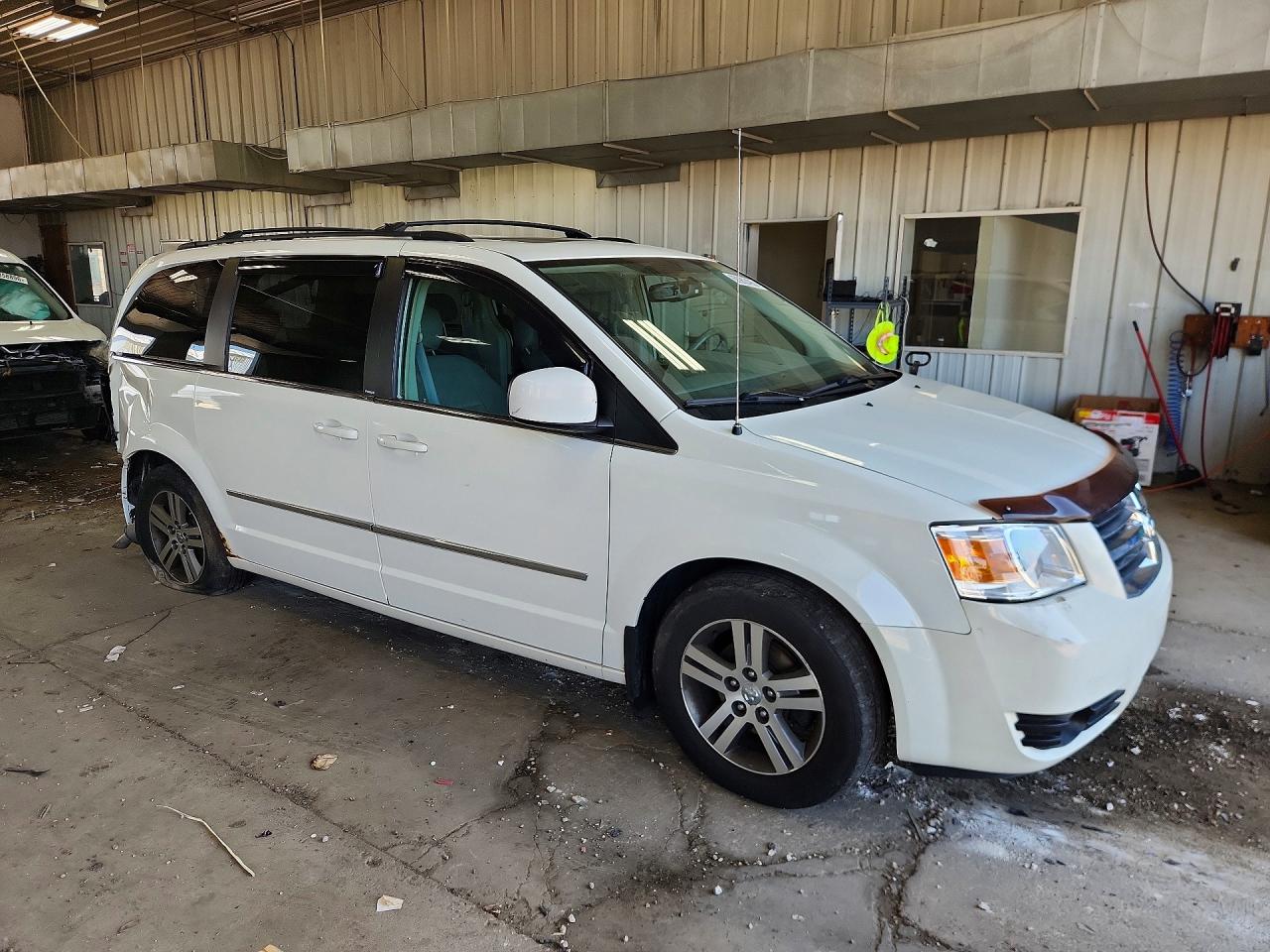 2010 Dodge Grand Caravan Sxt White vin: 2D4RN5DX4AR147834