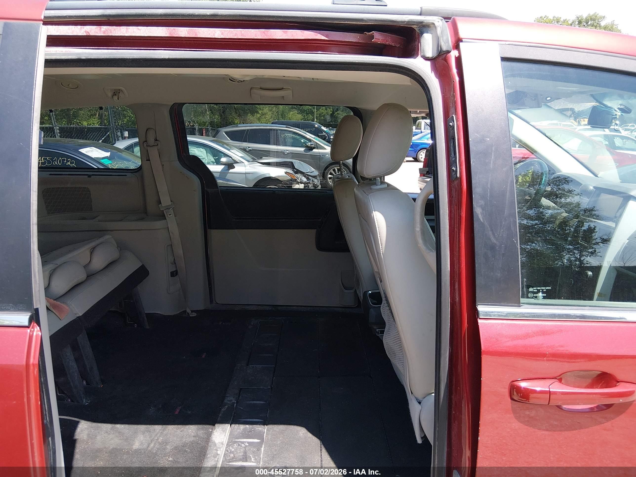 2010 Dodge Grand Caravan Sxt Red vin: 2D4RN5DX4AR166867