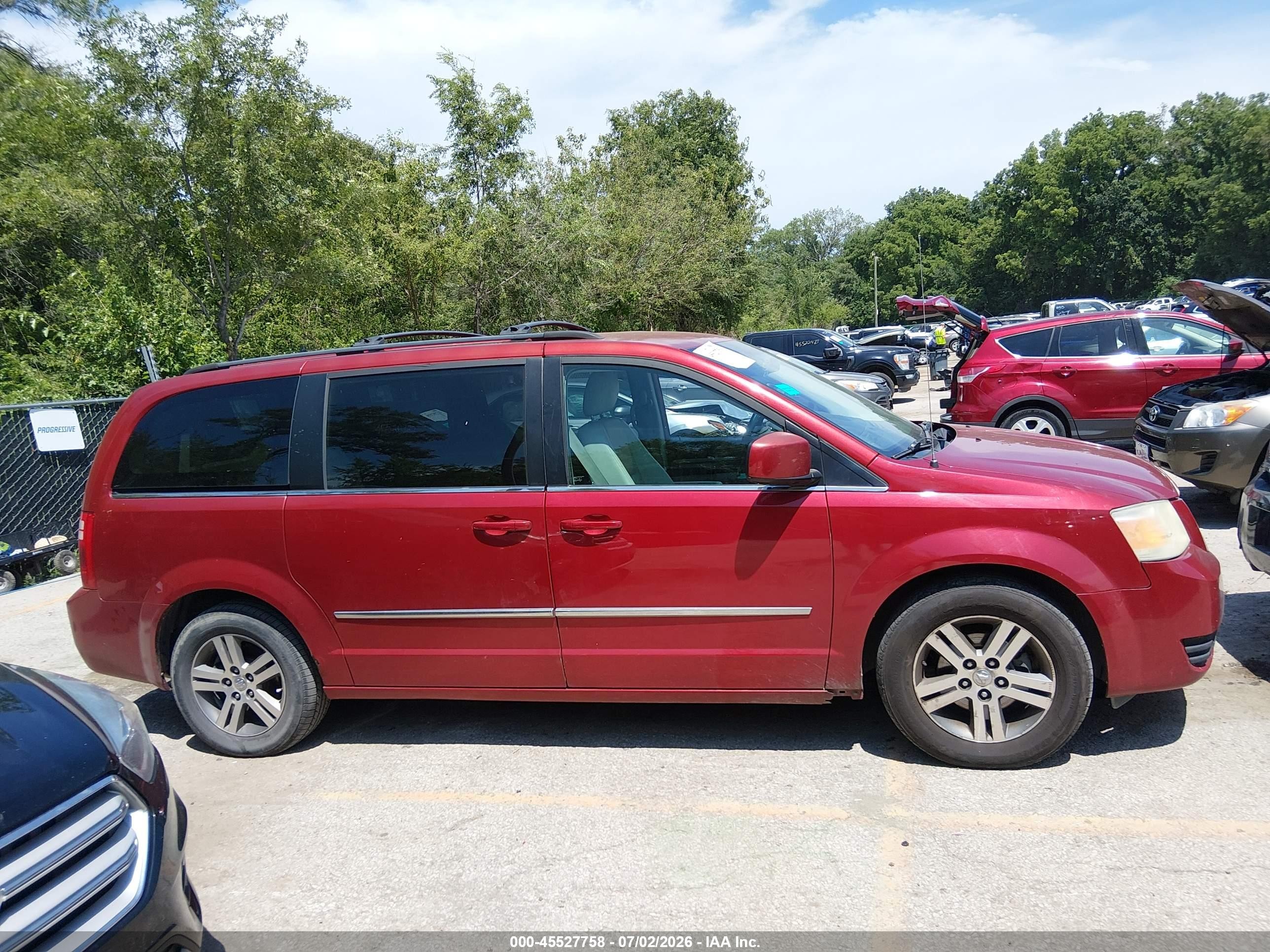 2010 Dodge Grand Caravan Sxt Red vin: 2D4RN5DX4AR166867