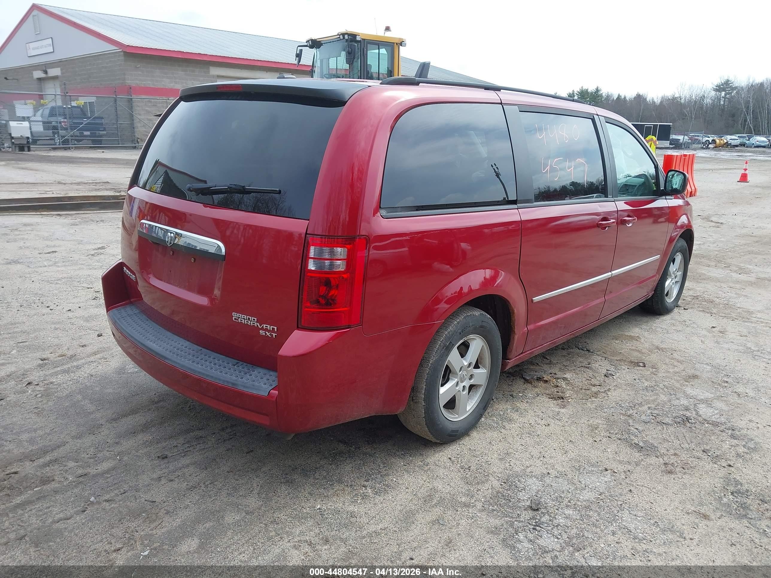 2010 Dodge Grand Caravan Sxt Красный vin: 2D4RN5DX5AR126328