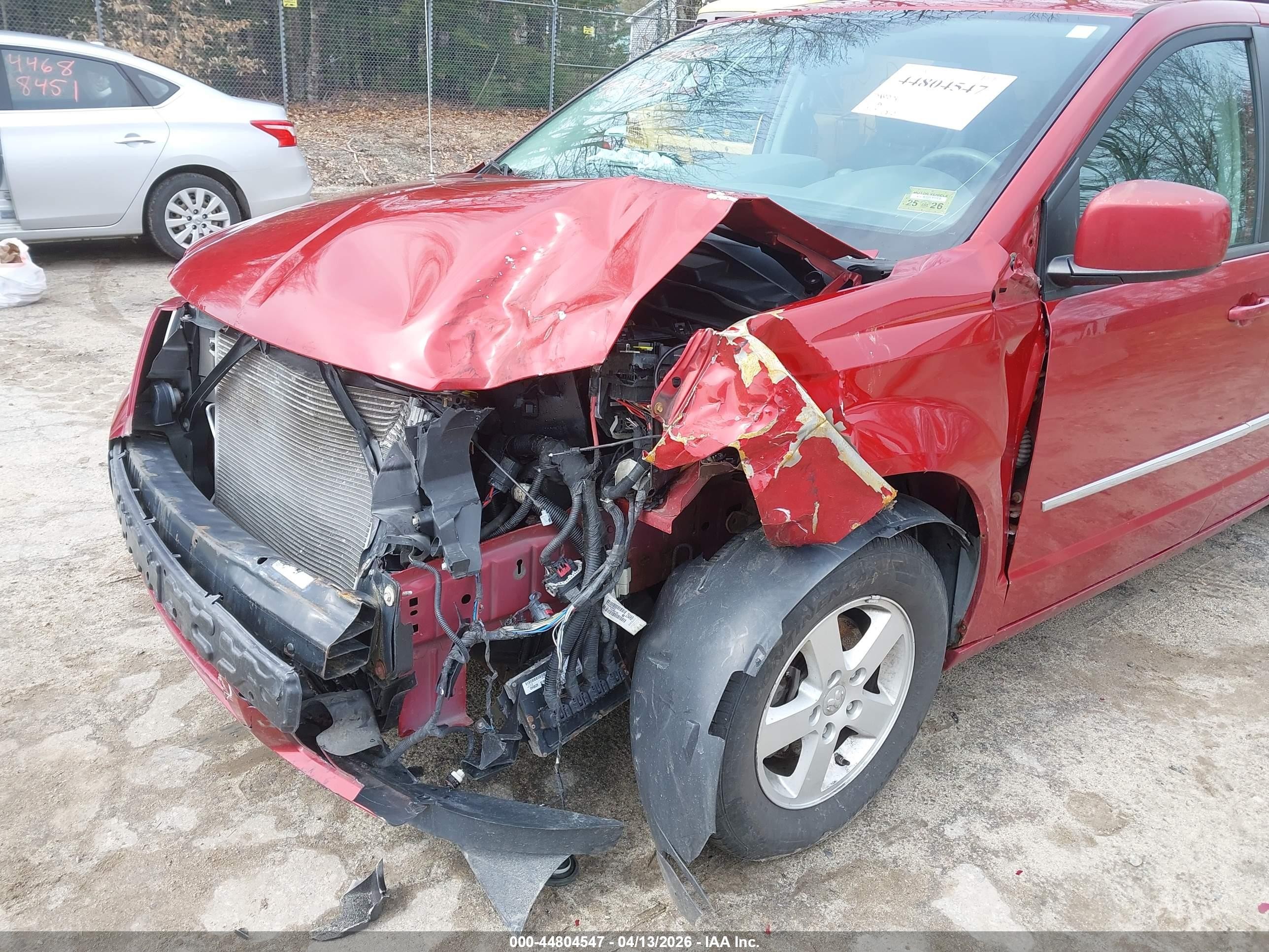 2010 Dodge Grand Caravan Sxt Красный vin: 2D4RN5DX5AR126328