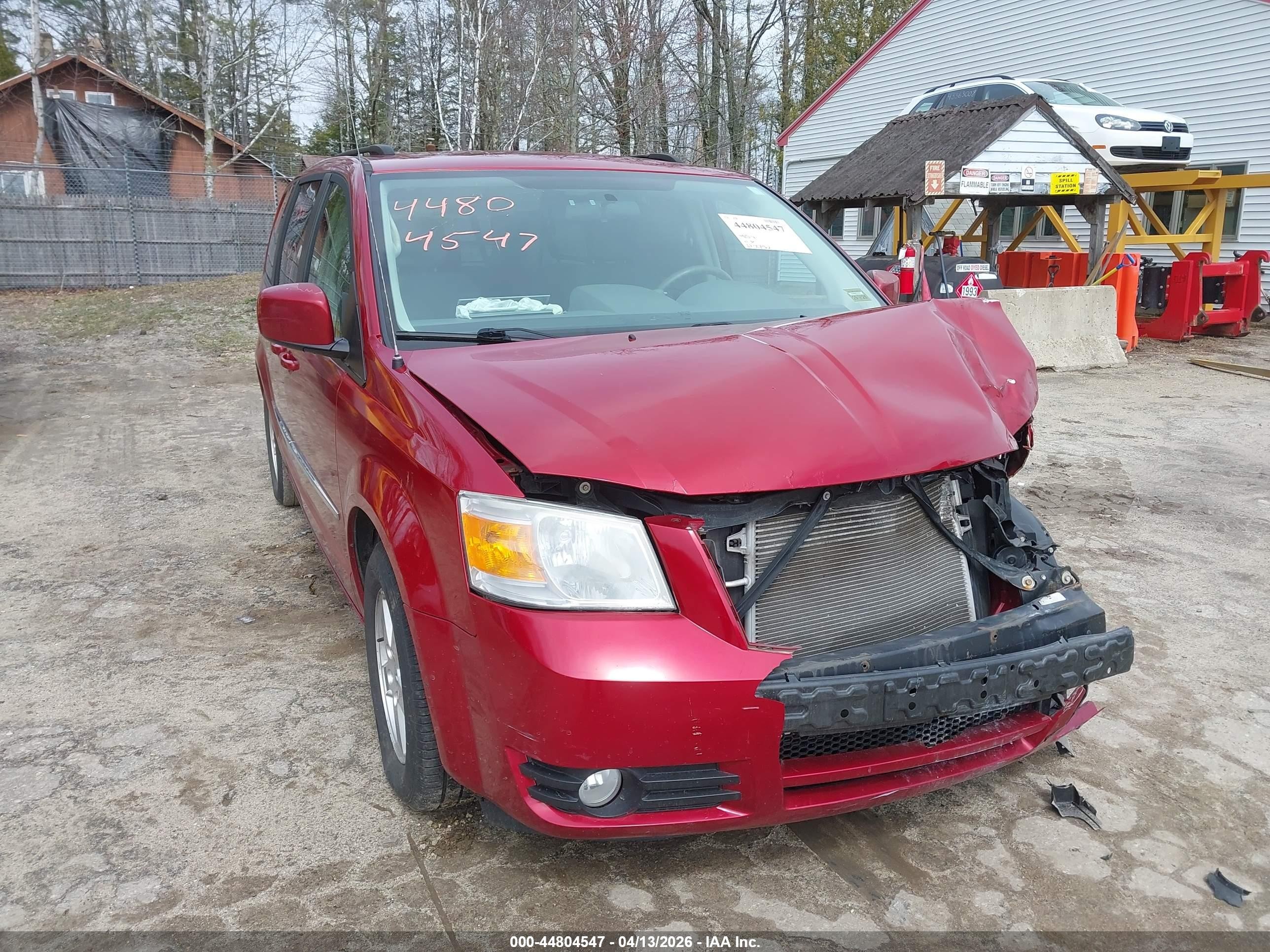 2010 Dodge Grand Caravan Sxt Красный vin: 2D4RN5DX5AR126328