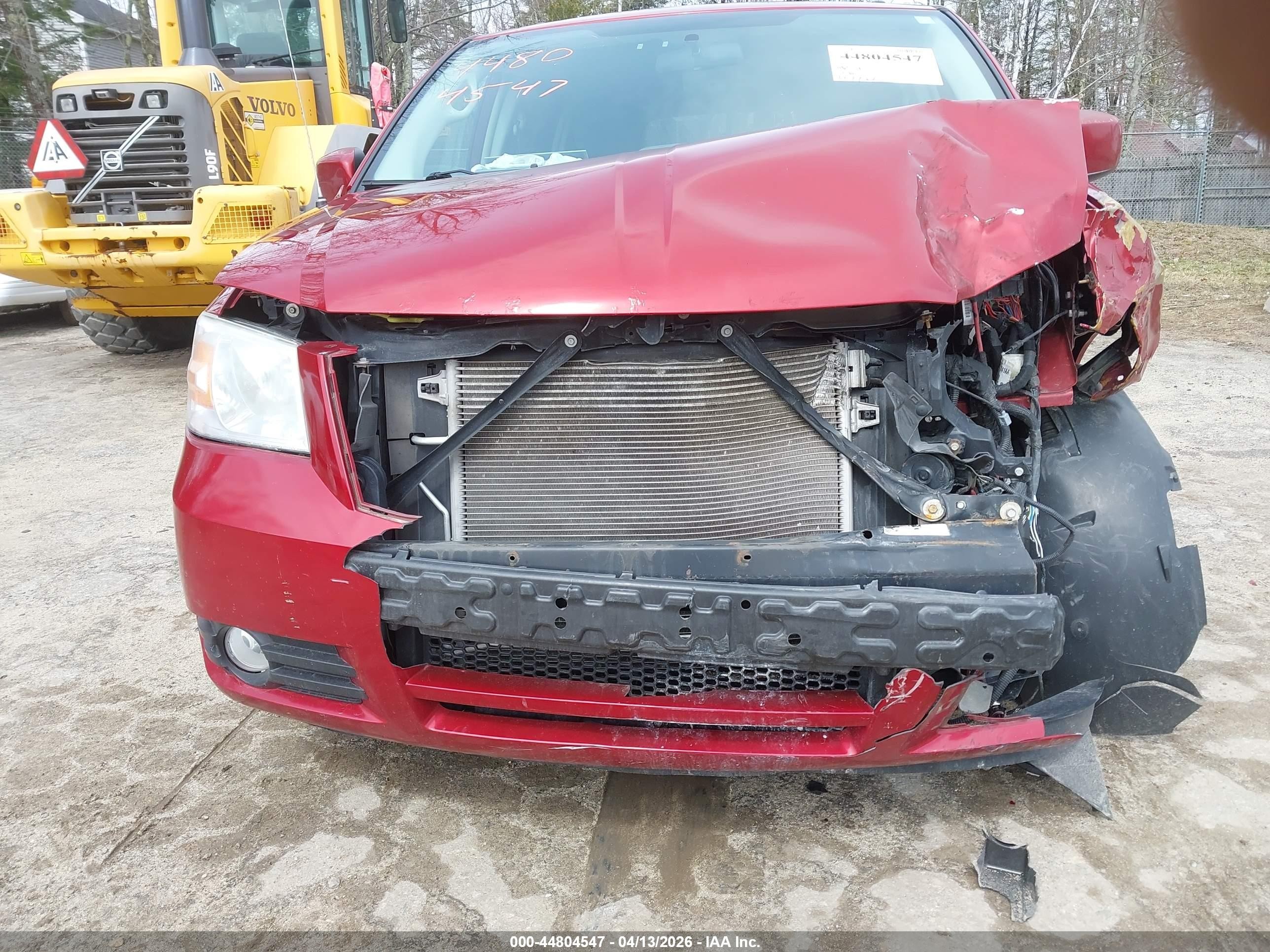 2010 Dodge Grand Caravan Sxt Красный vin: 2D4RN5DX5AR126328