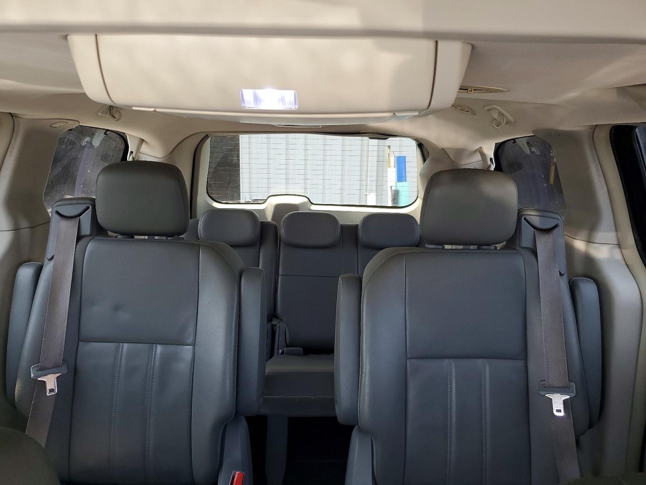 2010 Dodge Grand Caravan Sxt Black vin: 2D4RN5DX9AR333613