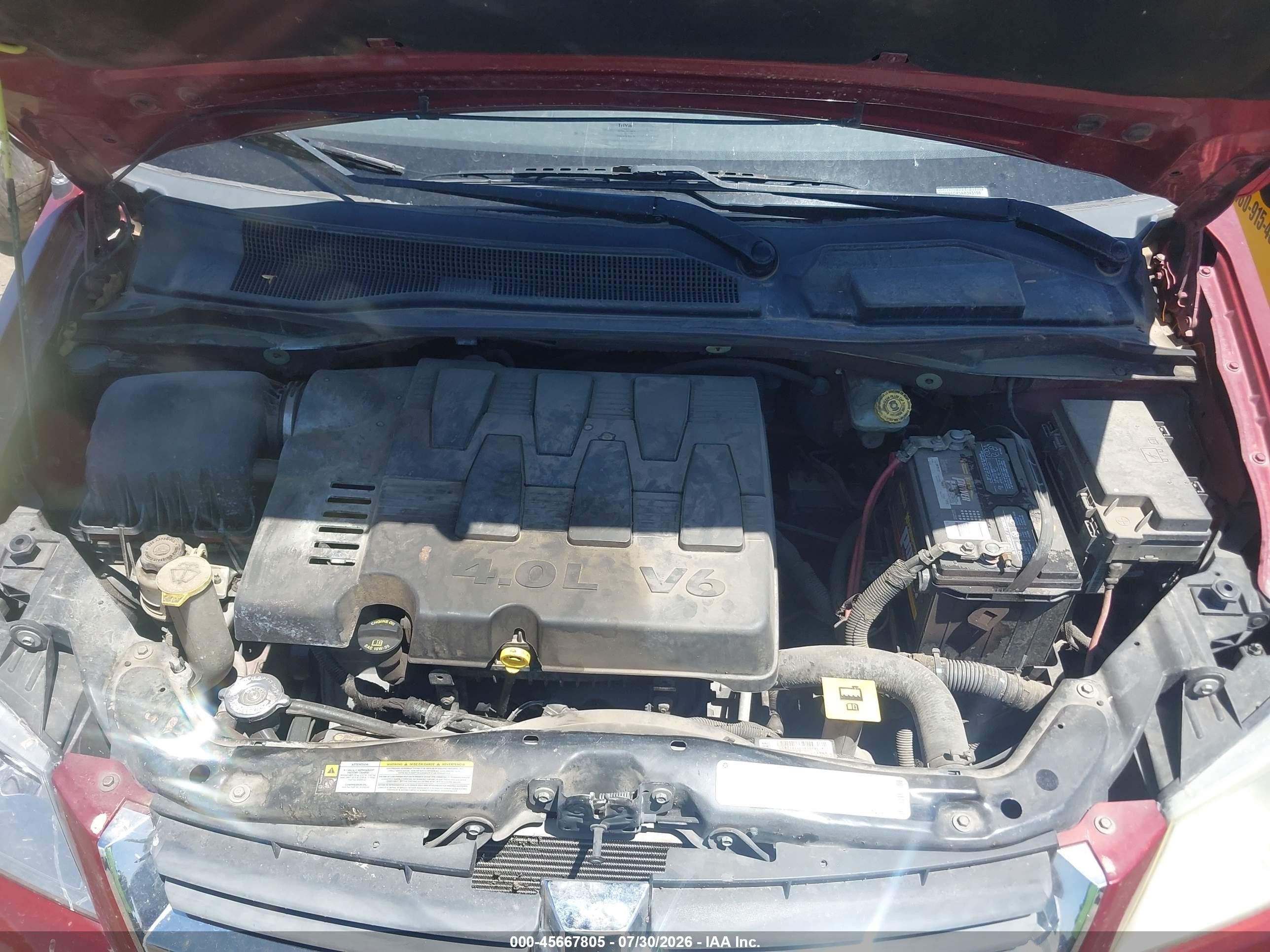 2010 Dodge Grand Caravan Crew Burgundy vin: 2D4RN6DX5AR343156