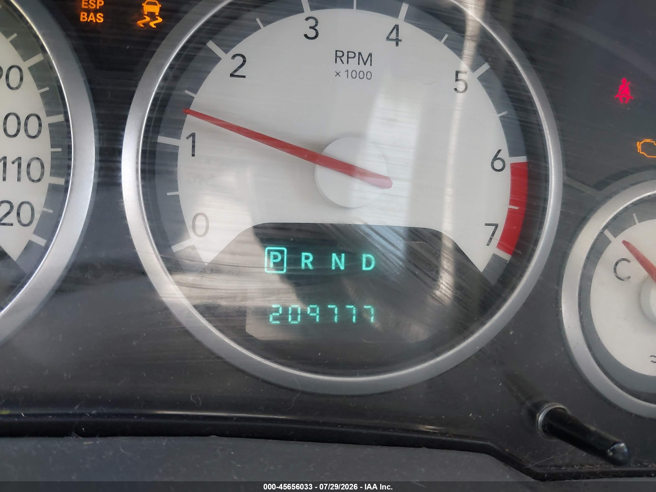 2010 Dodge Grand Caravan Crew Silver vin: 2D4RN6DXXAR397424