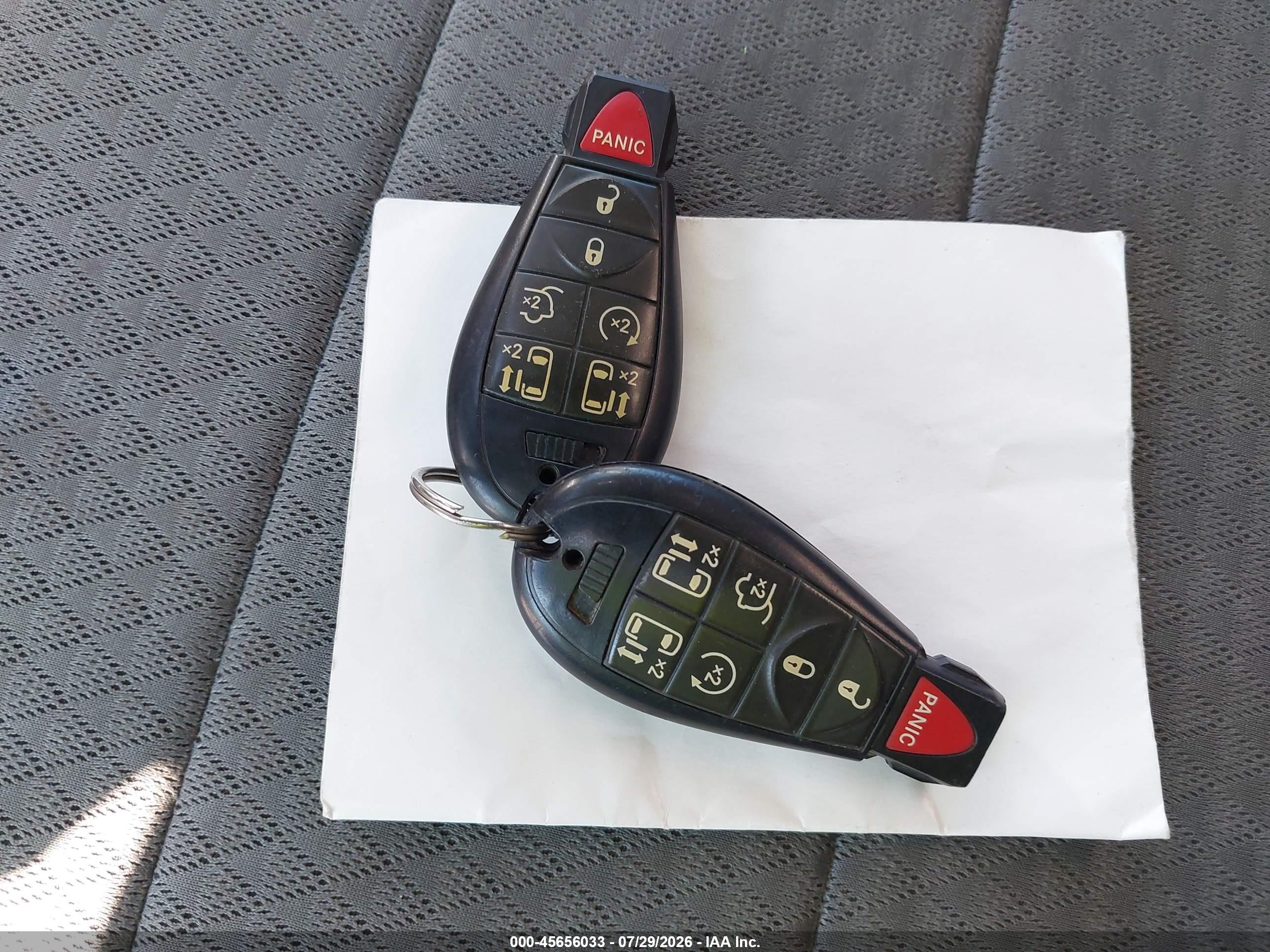2010 Dodge Grand Caravan Crew Silver vin: 2D4RN6DXXAR397424