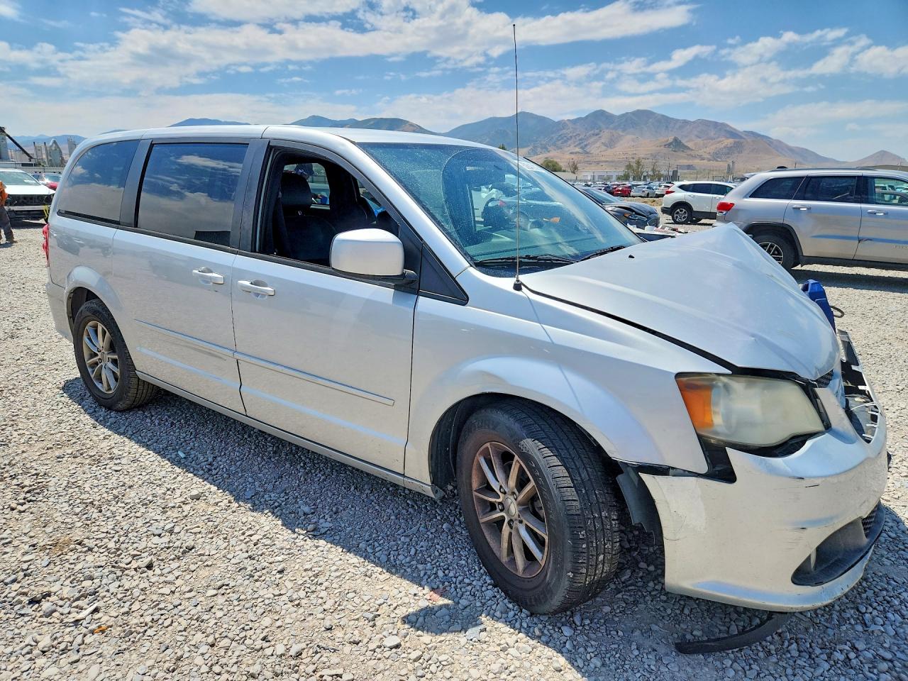 2011 Dodge Grand Caravan R/t Silver vin: 2D4RN7DG2BR776375