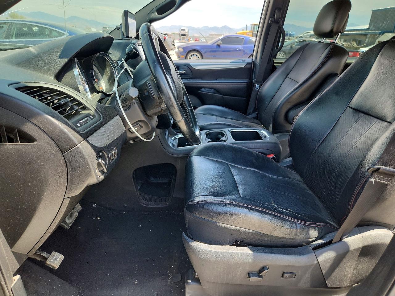 2011 Dodge Grand Caravan R/t Silver vin: 2D4RN7DG2BR776375