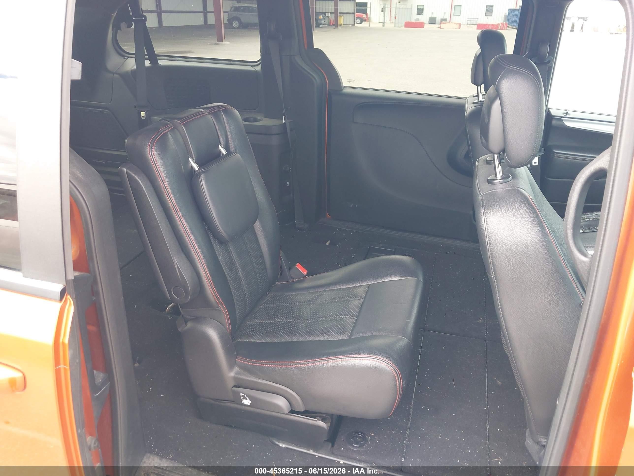 2011 Dodge Grand Caravan R/t Orange vin: 2D4RN7DG3BR710305