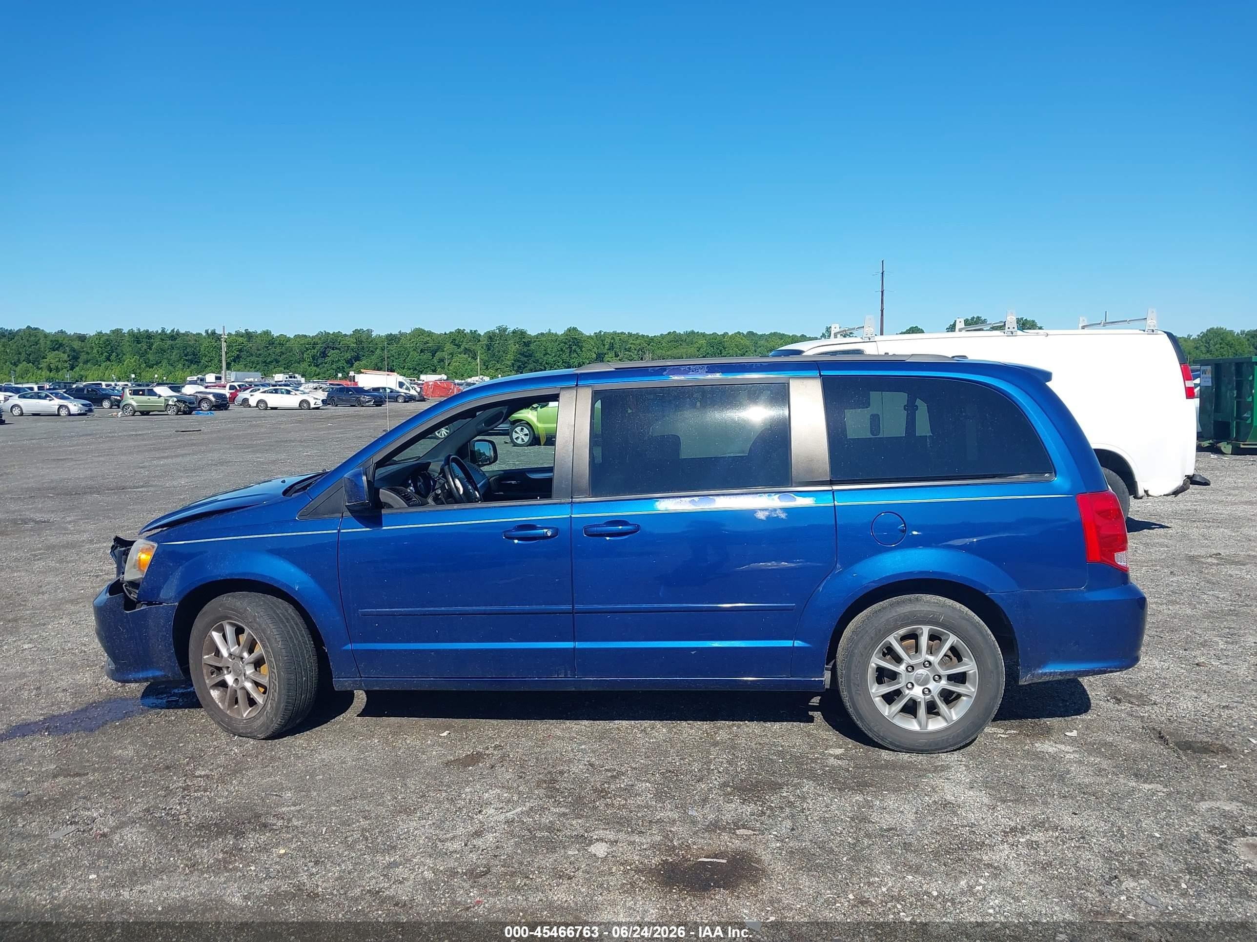 2011 Dodge Grand Caravan R/t Blue vin: 2D4RN7DG9BR765616