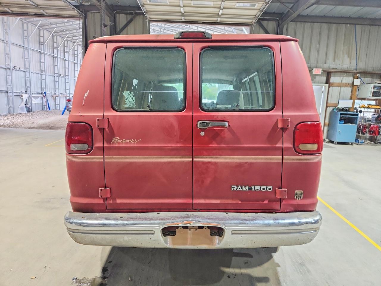 2003 Dodge Ram Van B1500 Красный vin: 2D6WB11X33K523712