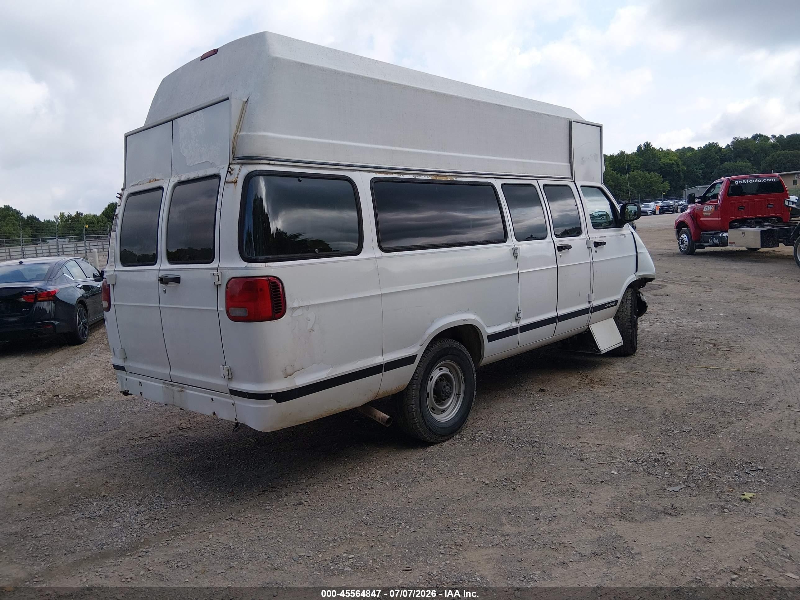 2003 Dodge Ram Van 3500 Conversion White vin: 2D7LB31Z23K526953