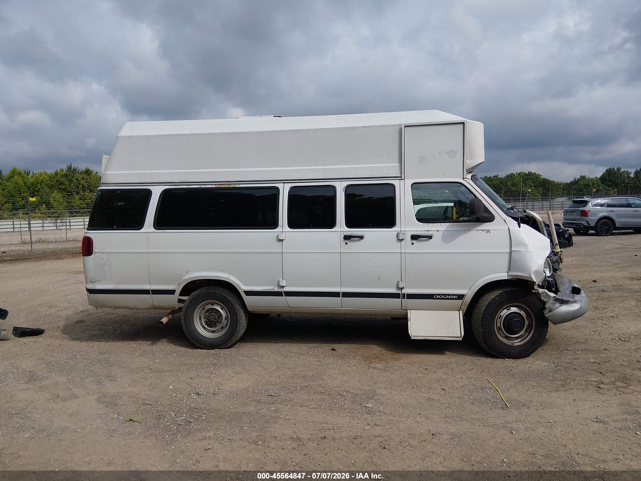 2003 Dodge Ram Van 3500 Conversion White vin: 2D7LB31Z23K526953