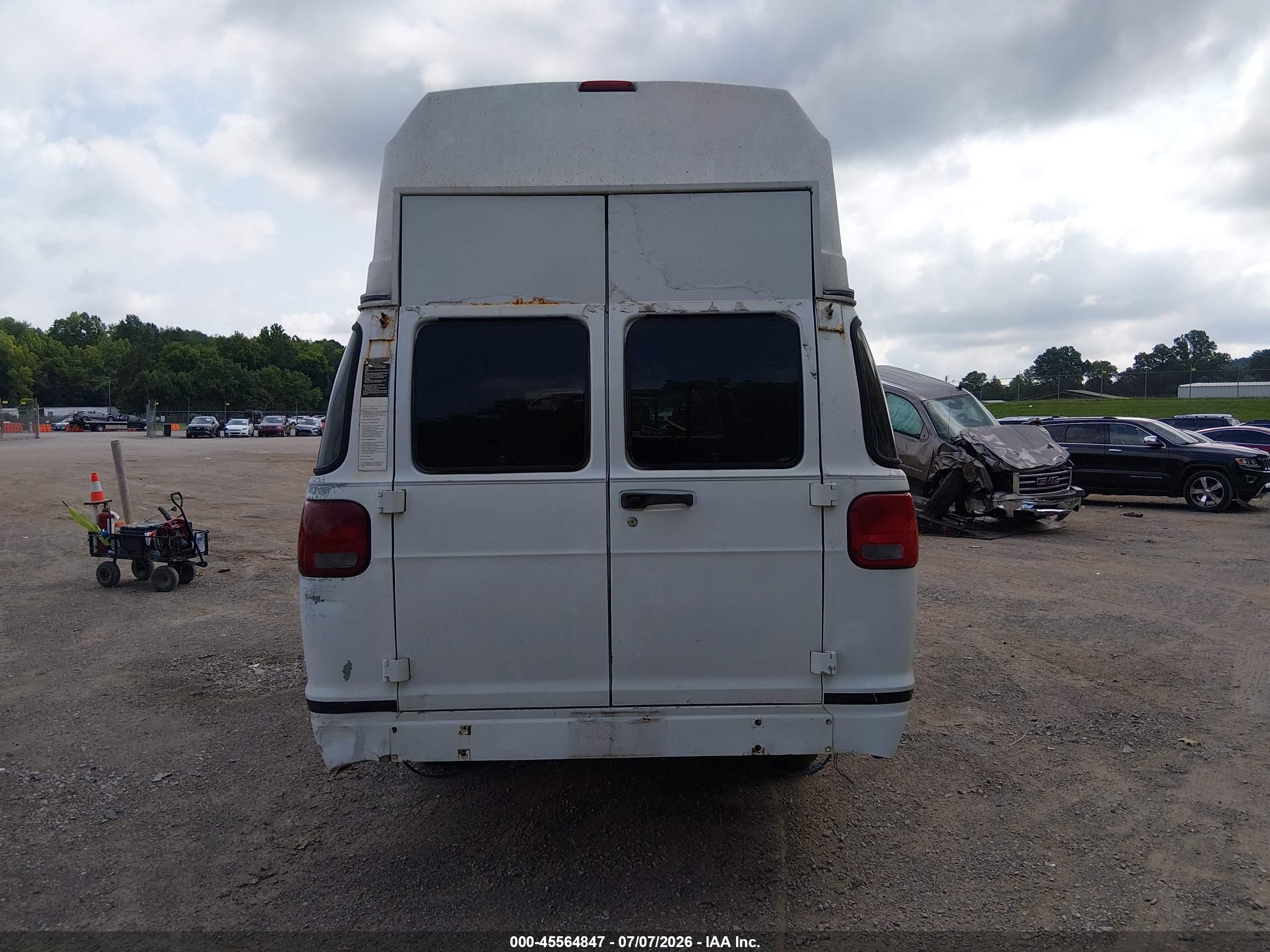 2003 Dodge Ram Van 3500 Conversion White vin: 2D7LB31Z23K526953