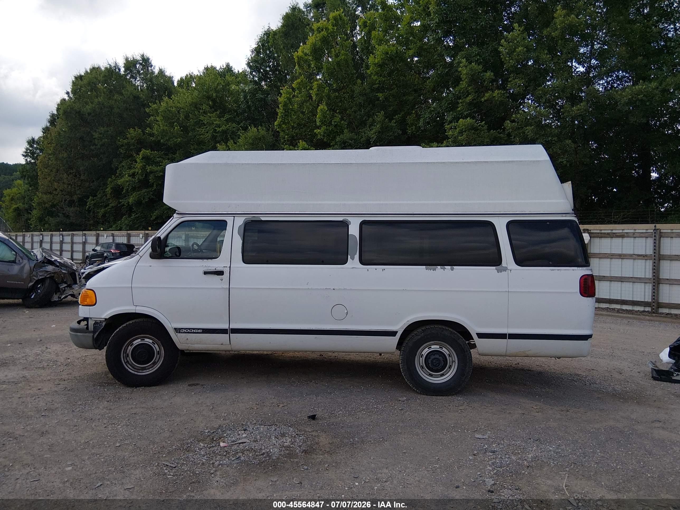 2003 Dodge Ram Van 3500 Conversion White vin: 2D7LB31Z23K526953