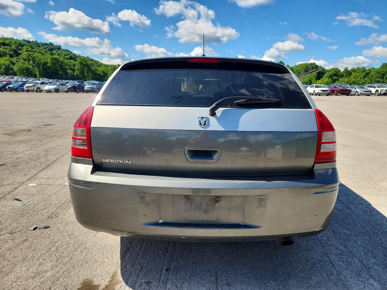 2008 Dodge Magnum Sxt Two Tone vin: 2D8FV37V68H156275