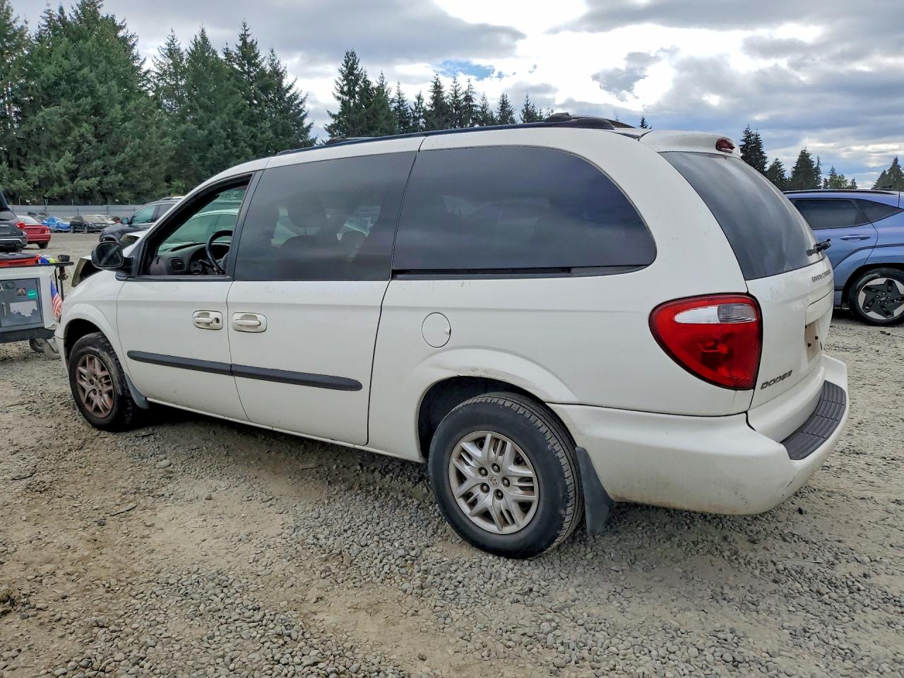 2003 Dodge Grand Caravan El White vin: 2D8GP34L03R110901