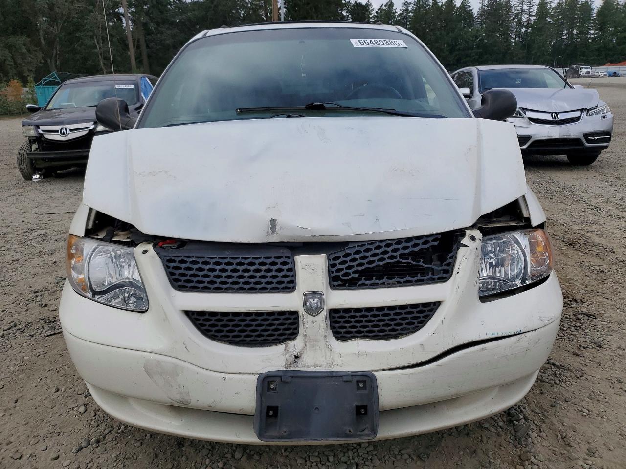 2003 Dodge Grand Caravan El White vin: 2D8GP34L03R110901