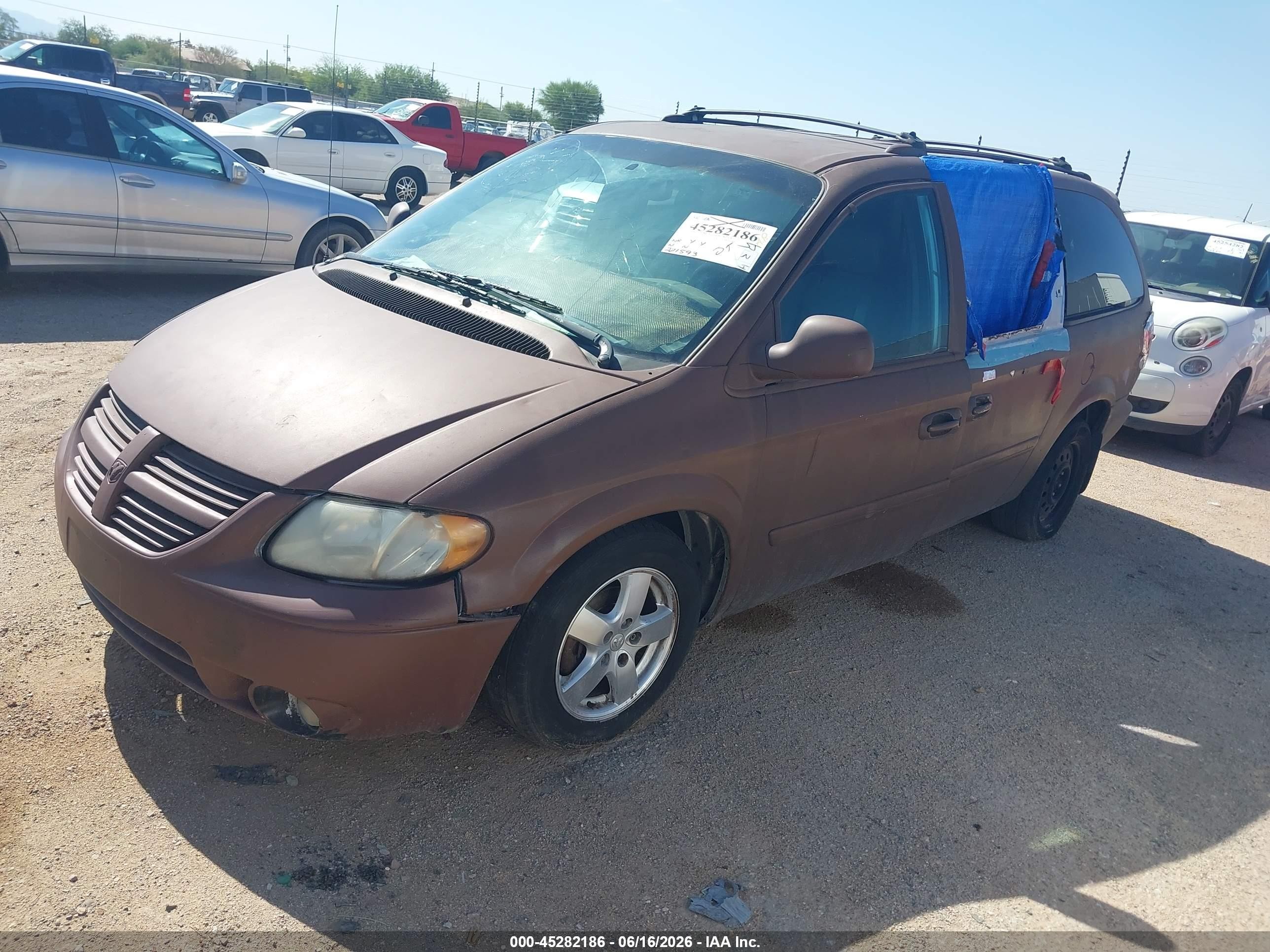 2005 Dodge Grand Caravan Sxt Brown vin: 2D8GP44L05R149383