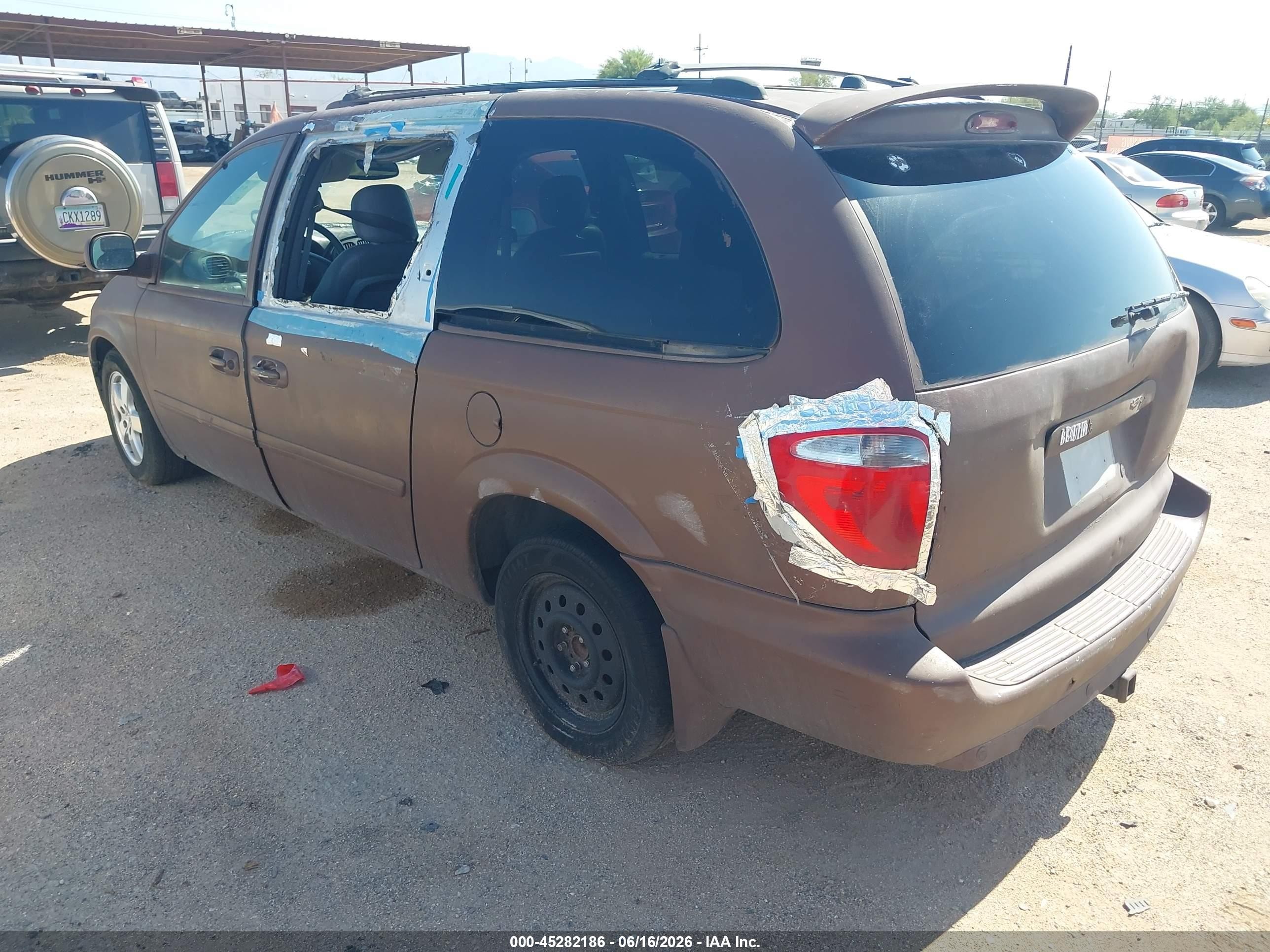 2005 Dodge Grand Caravan Sxt Brown vin: 2D8GP44L05R149383
