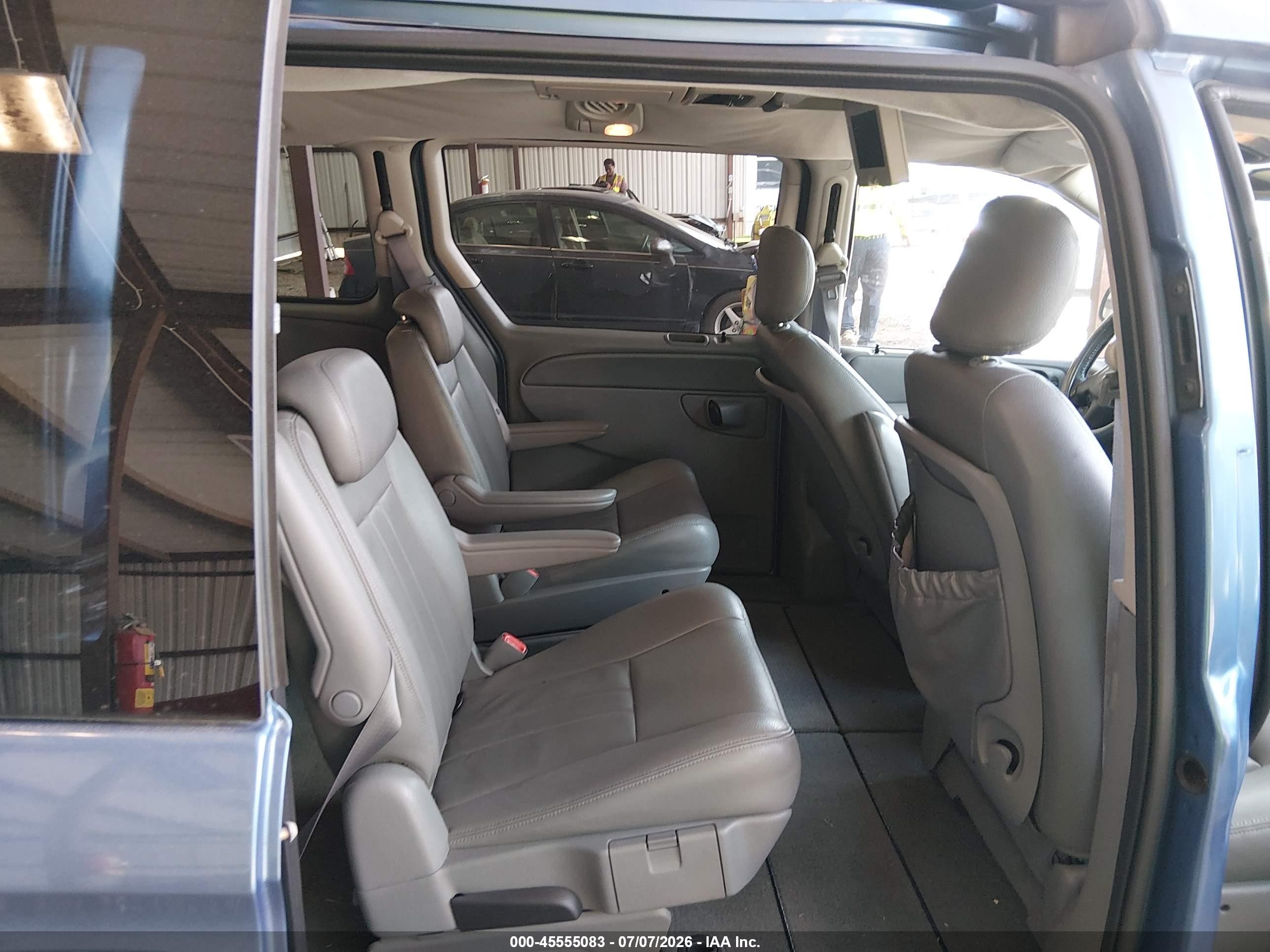2007 Dodge Grand Caravan Sxt Blue vin: 2D8GP44L07R110263