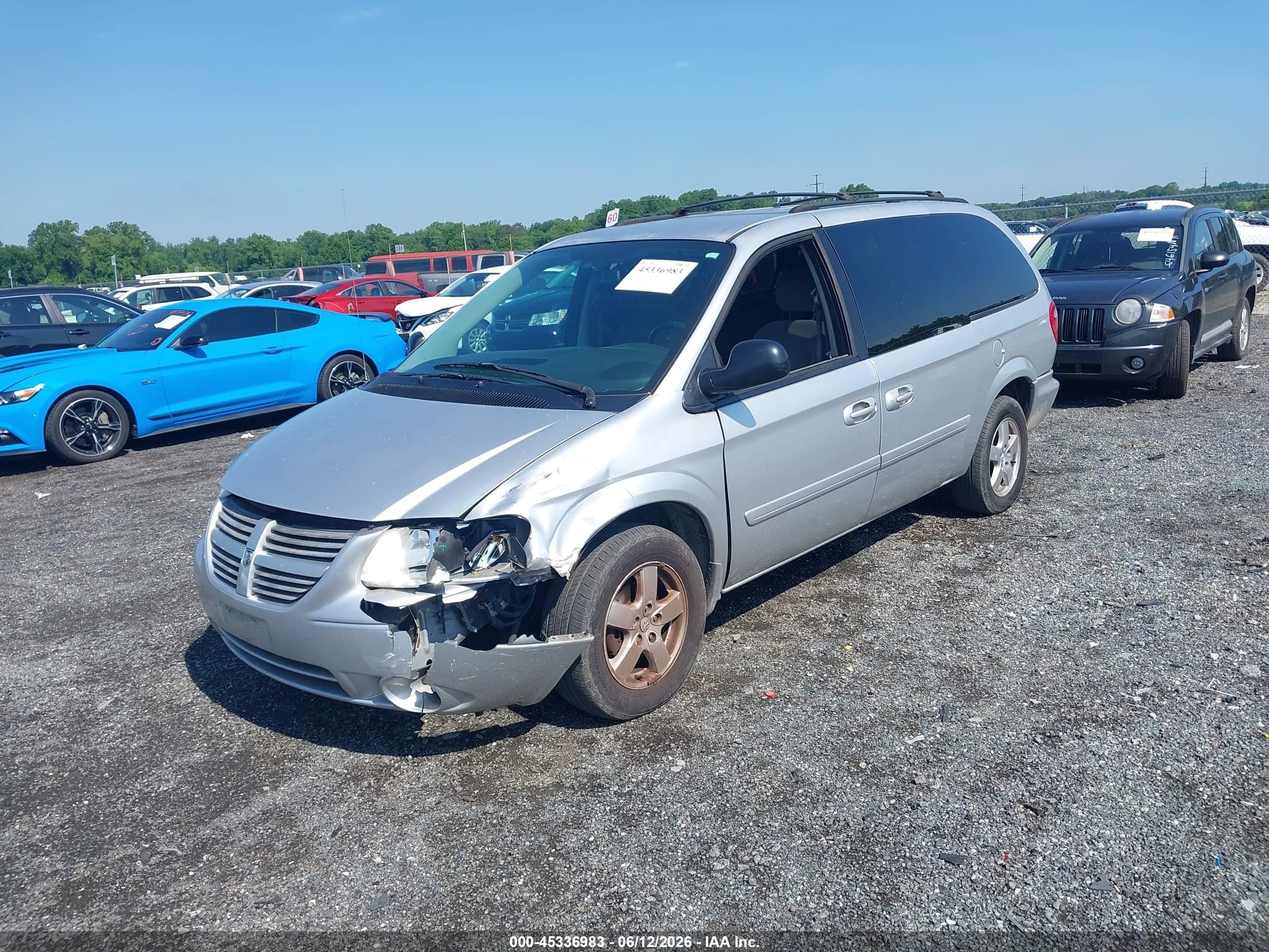 2007 Dodge Grand Caravan Sxt Gray vin: 2D8GP44L07R180751