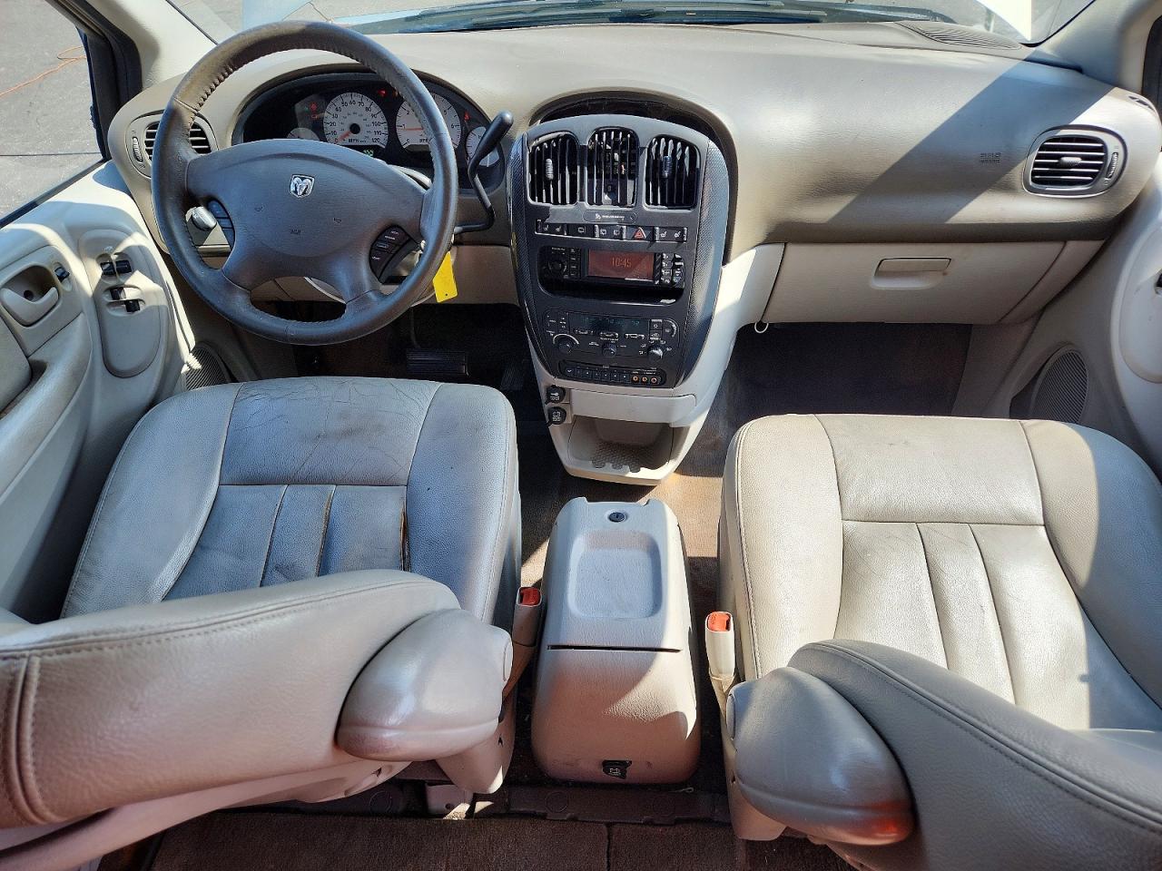 2005 Dodge Grand Caravan Sxt Gold vin: 2D8GP44L25R258797