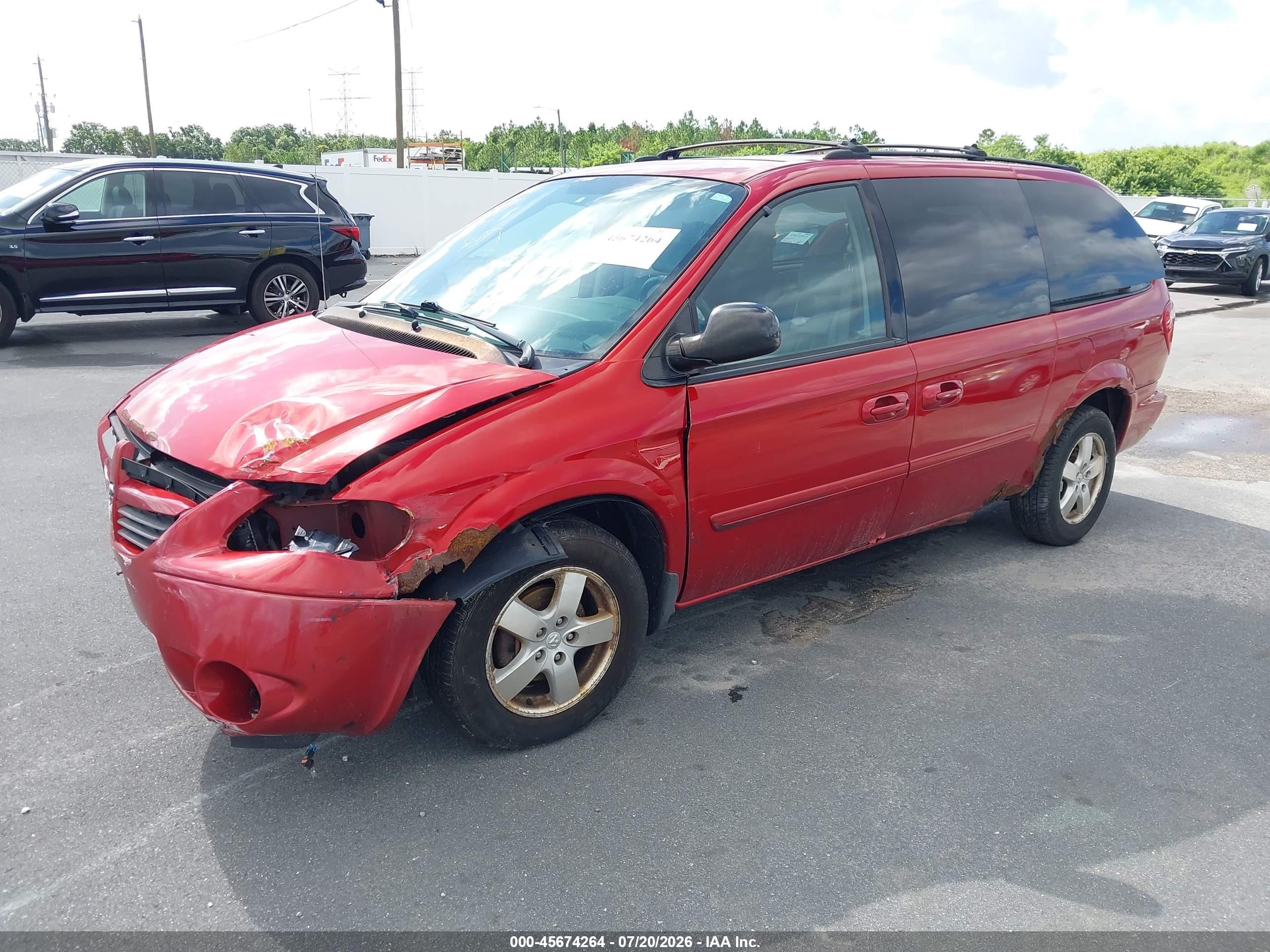 2005 Dodge Caravan Sxt Red vin: 2D8GP44L35R201251