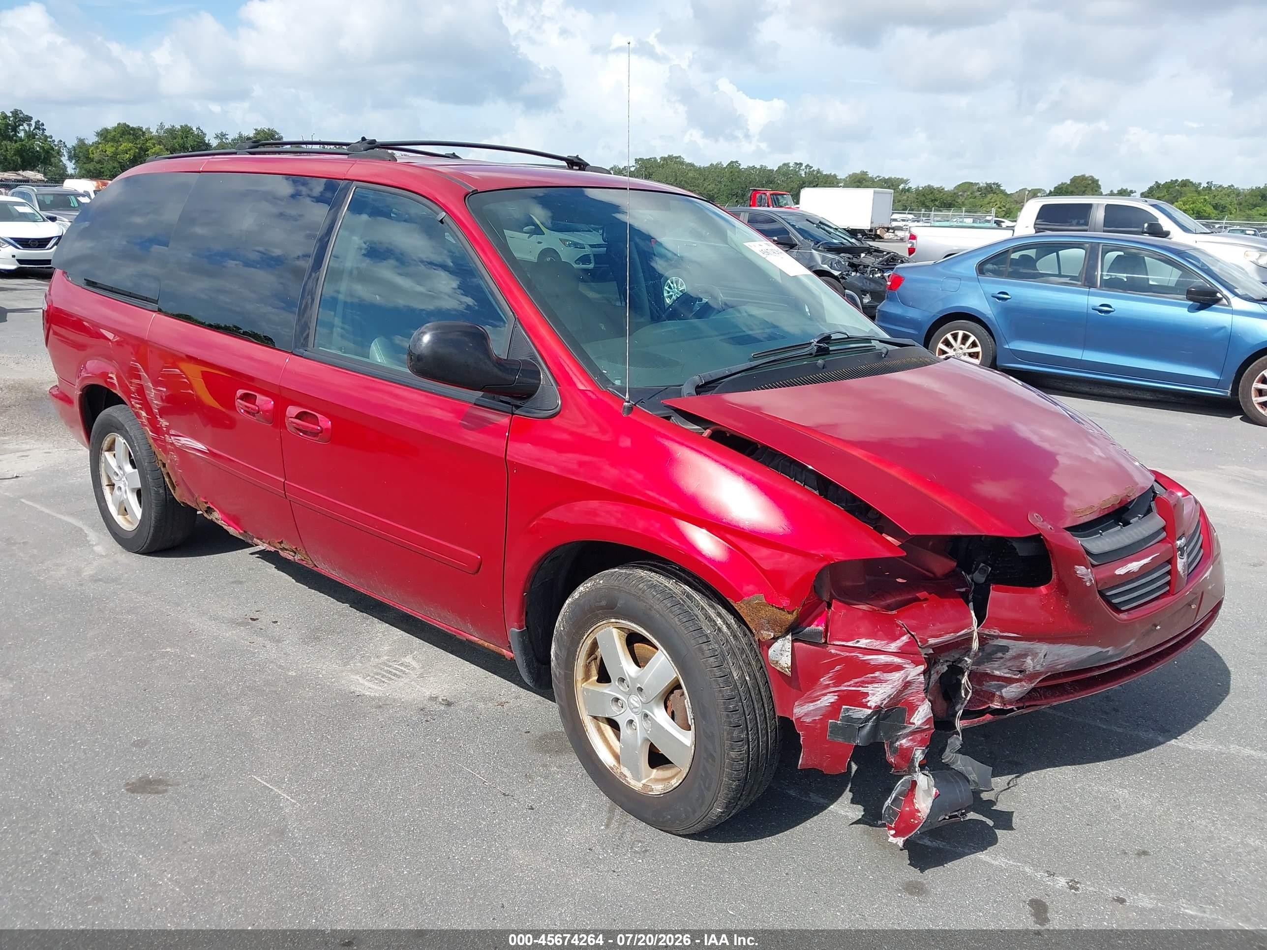 2005 Dodge Caravan Sxt Red vin: 2D8GP44L35R201251